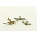 THREE PRE-WAR/WWII DINKY TOYS AIRCRAFT, De Havilland 'Comet', in gold with registration G-ACSR,