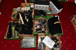A LARGE COLLECTION OF SCALEXTRIC ACCESSORIES AND TRACK, to include Pits and other trackside