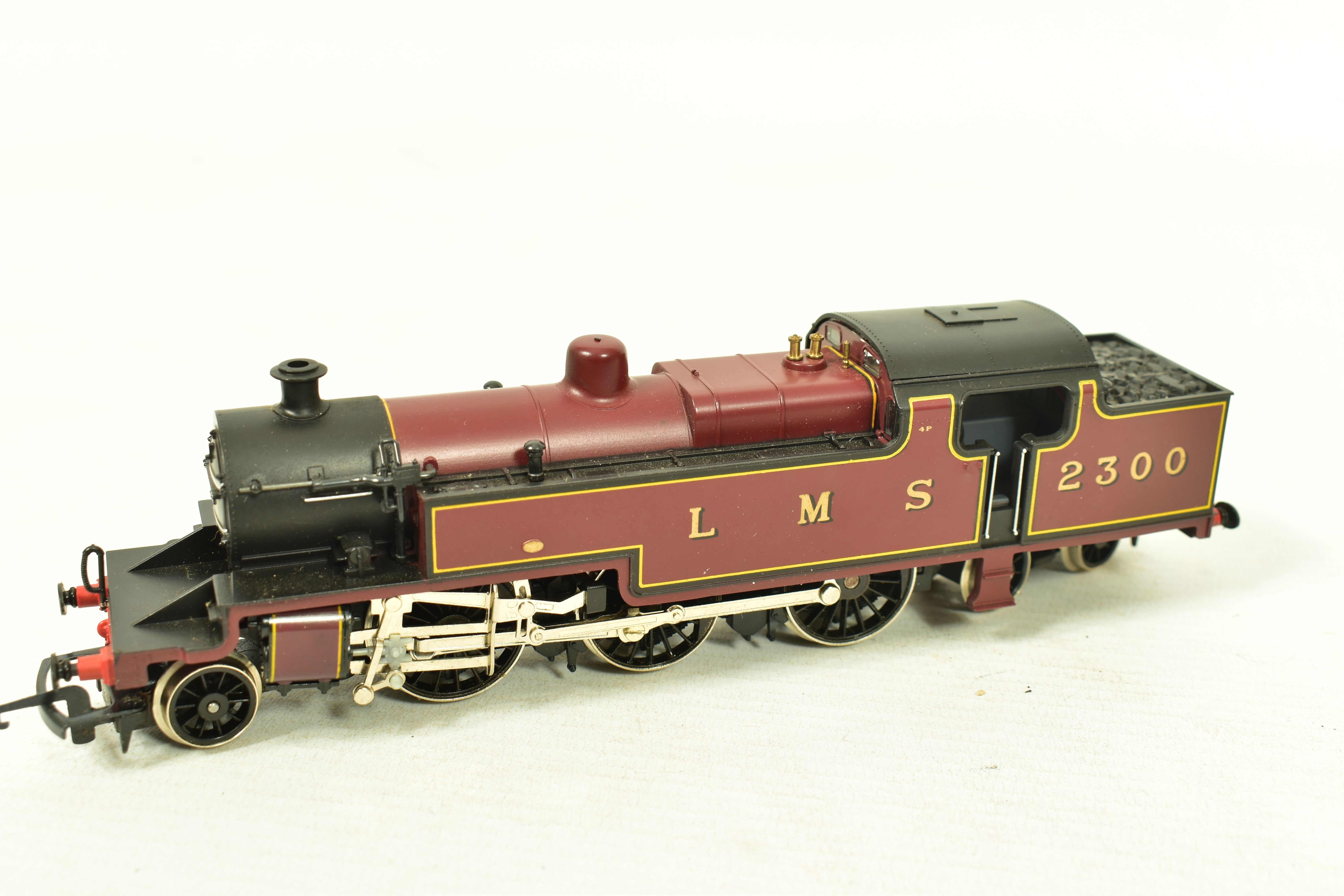 FOUR BOXED TRI-ANG AND HORNBY OO GAUGE TANK LOCOMOTIVES, Tri-ang Standard class 3 No.82004, Dublo - Image 8 of 10