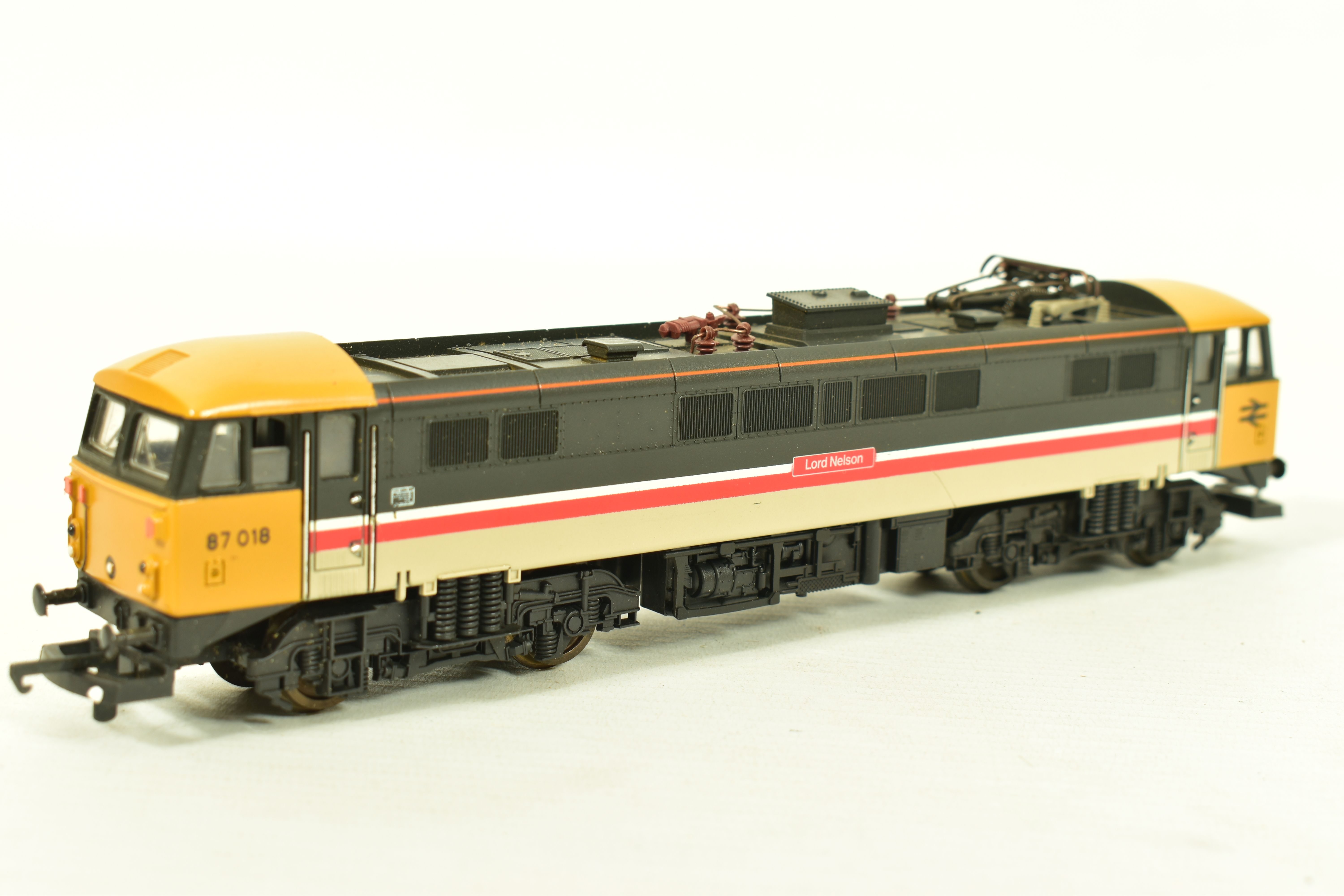 FIVE BOXED LIMA OO GAUGE CLASS 87 LOCOMOTIVES, 'City of Birmingham' No.87 009 (L205195), 'Lord - Image 15 of 17