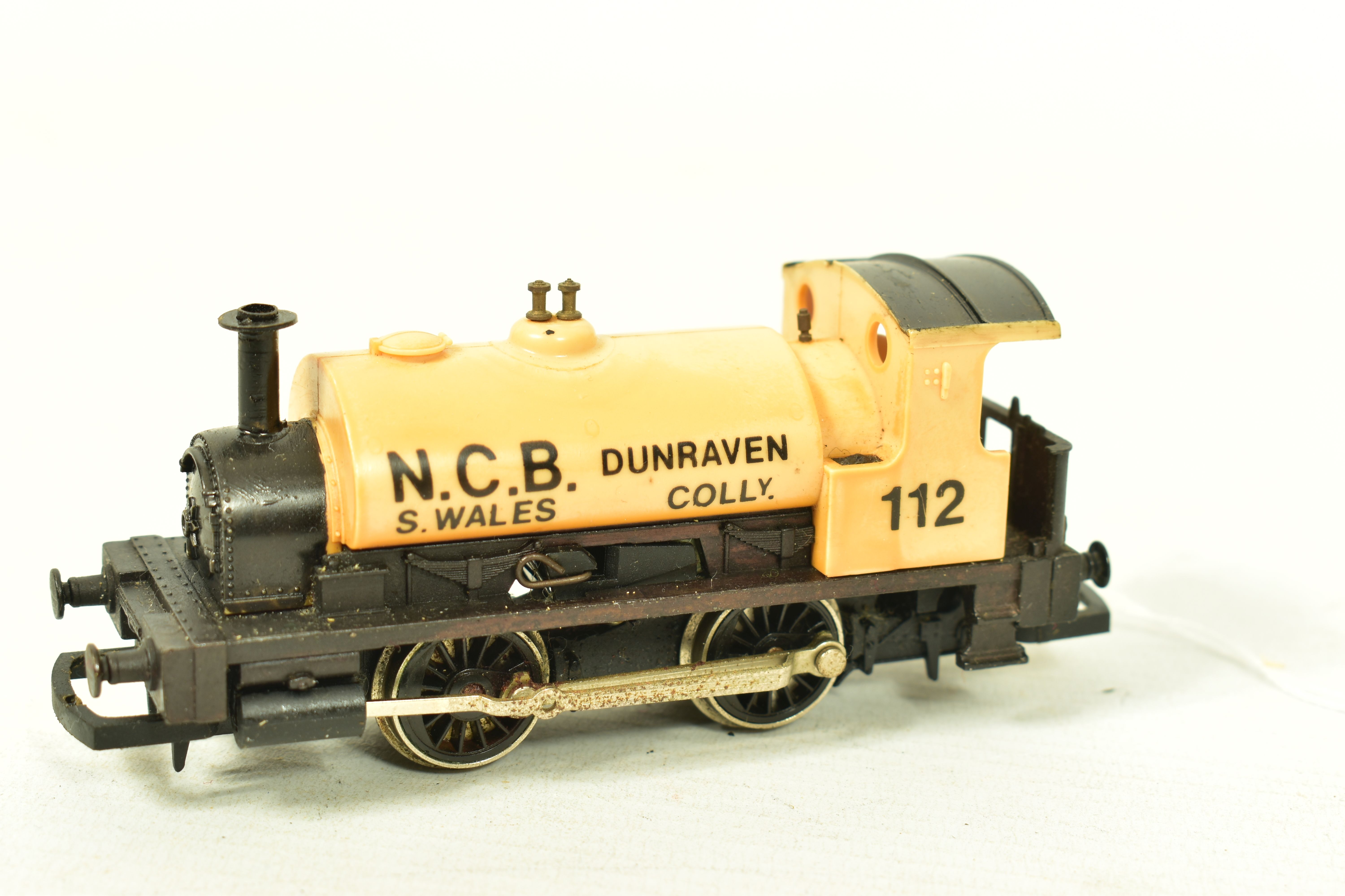 SIX BOXED HORNBY OO GAUGE CLASS 0F PUG SADDLE TANK LOCOMOTIVES, assorted numbers and liveries (R752, - Image 7 of 7