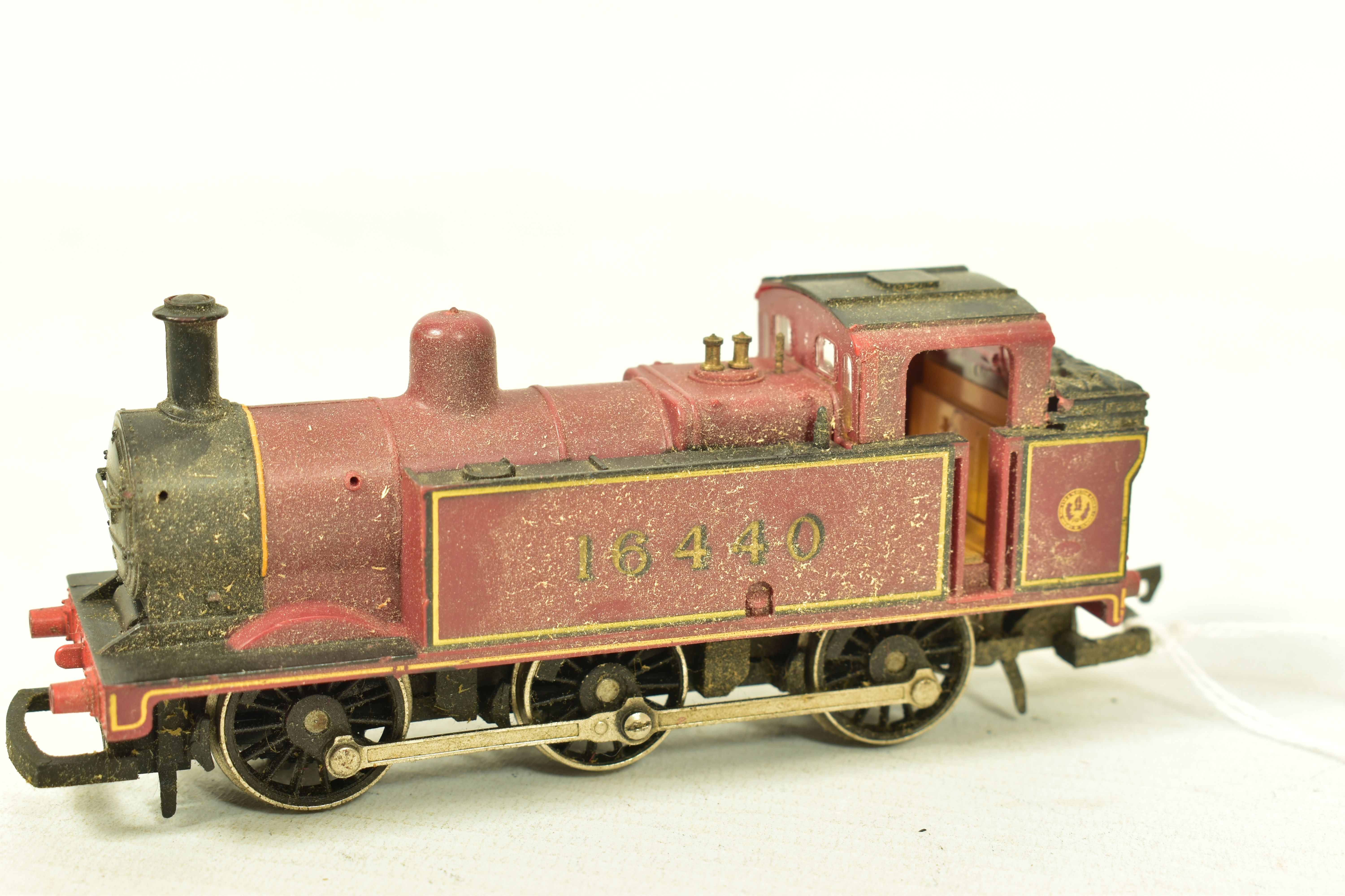 EIGHT BOXED HORNBY OO GAUGE CLASS 3F JINTY TANK LOCOMOTIVES, all are No.16440, L.M.S. lined maroon - Image 14 of 17