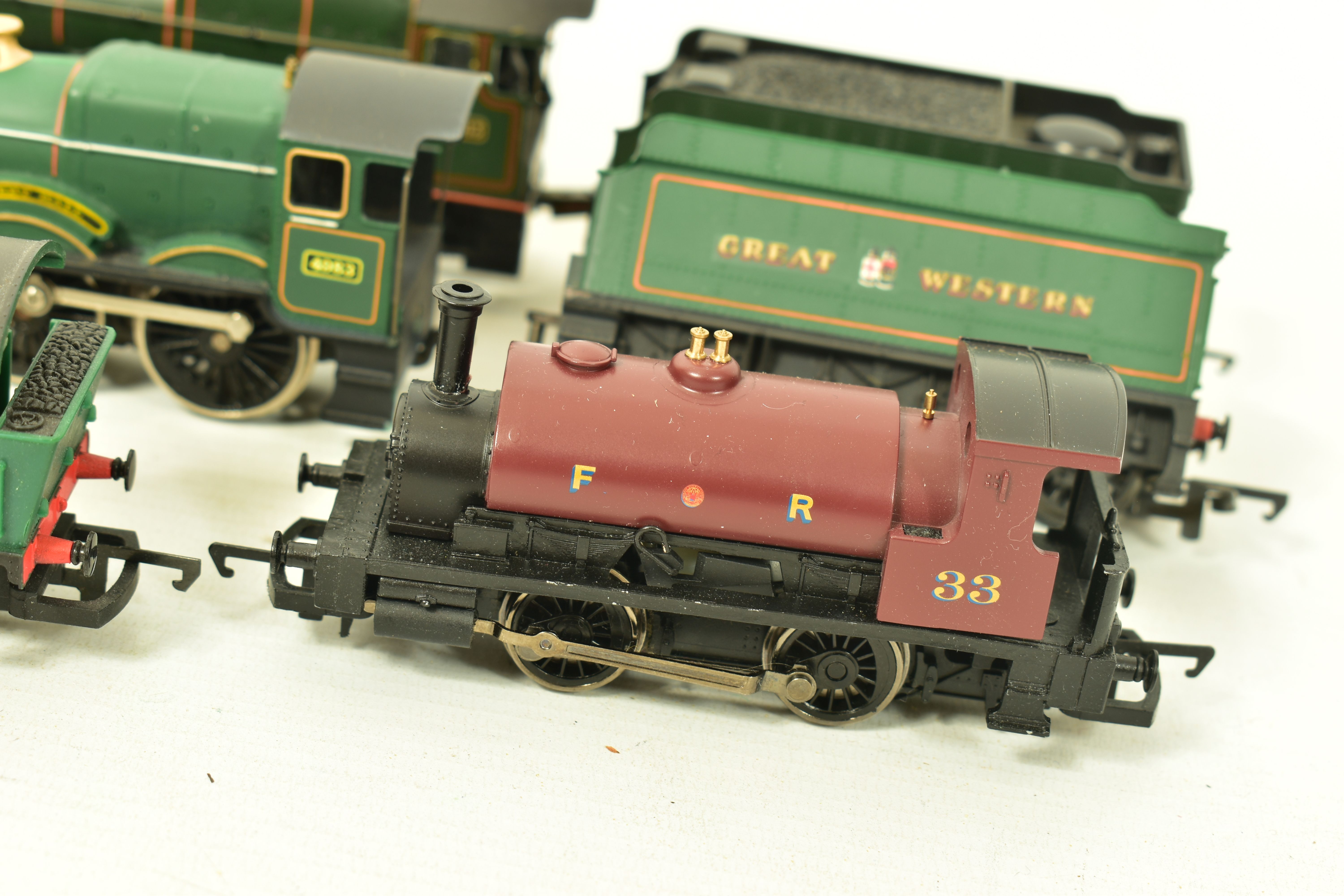 A QUANTITY OF BOXED AND UNBOXED HORNBY RAILWAYS OO GAUGE LOCOMOTIVES, to include unboxed King - Image 4 of 11