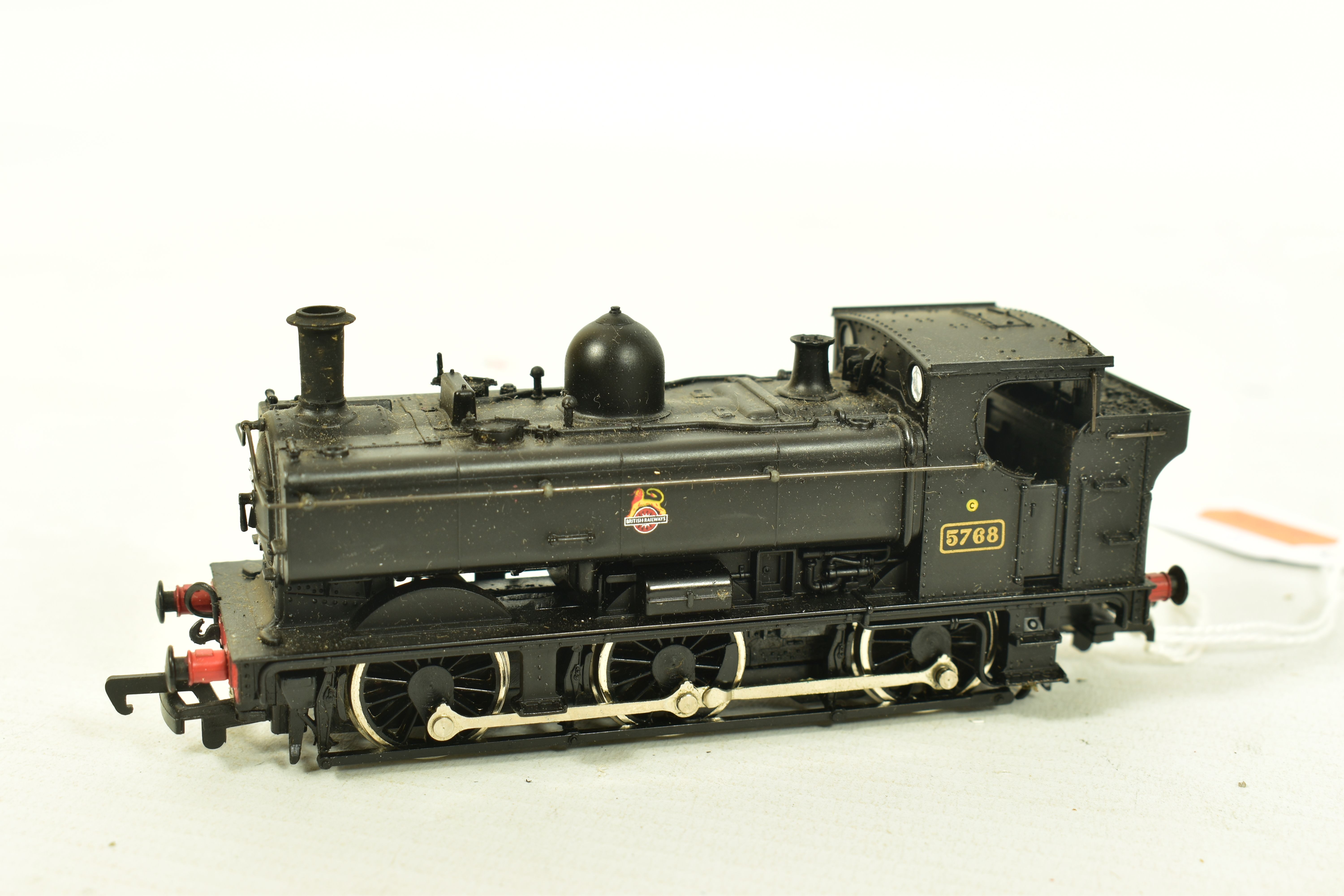 FOUR BOXED MAINLINE OO GAUGE TANK LOCOMOTIVES OF G.W.R. ORIGIN, 2 x class 57XX No.5768, both in B.R. - Image 8 of 13