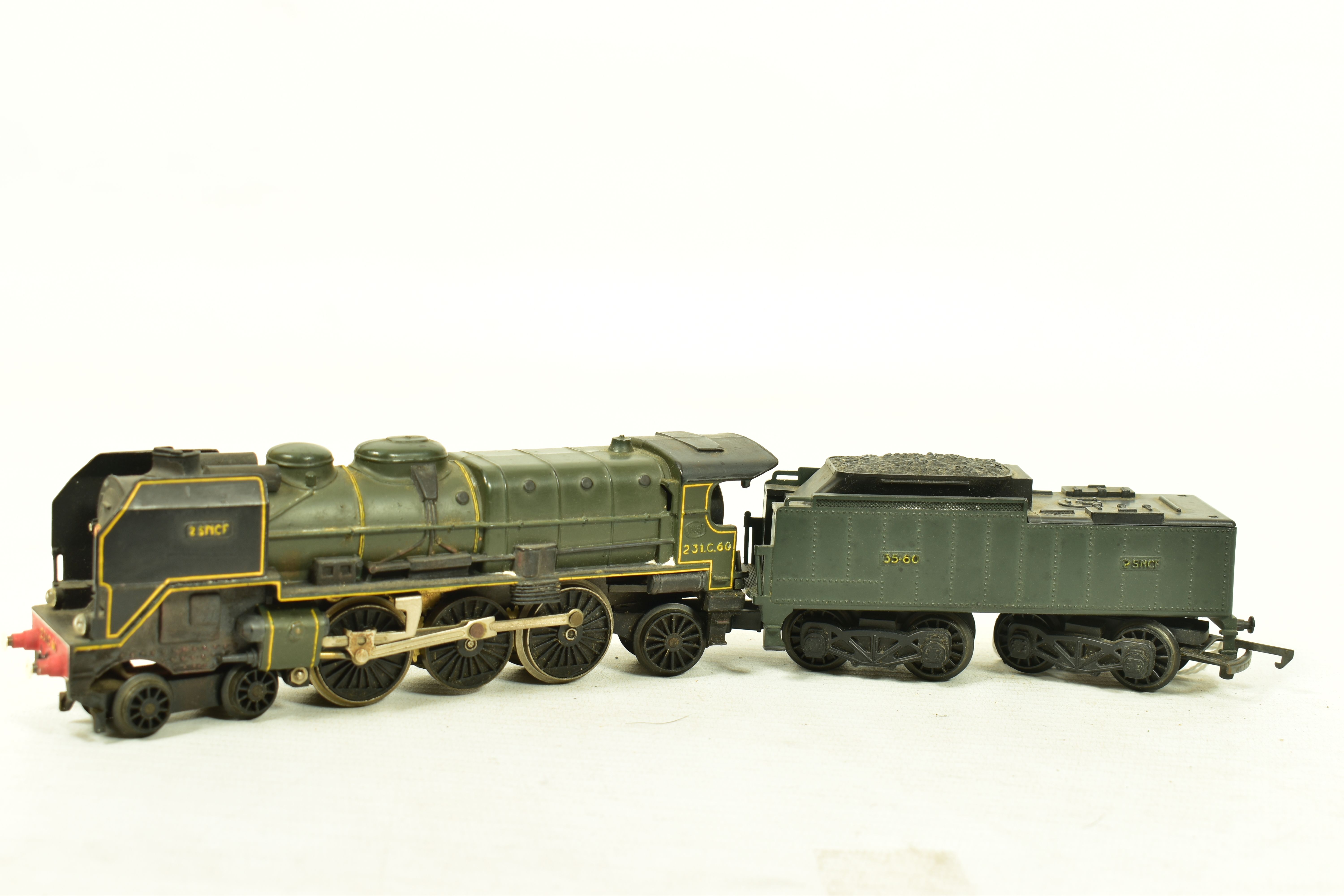 THREE BOXED JOUEF HO GAUGE LOCOMOTIVES, two are S.N.C.F. class 231 locomotives, one in green - Image 4 of 7