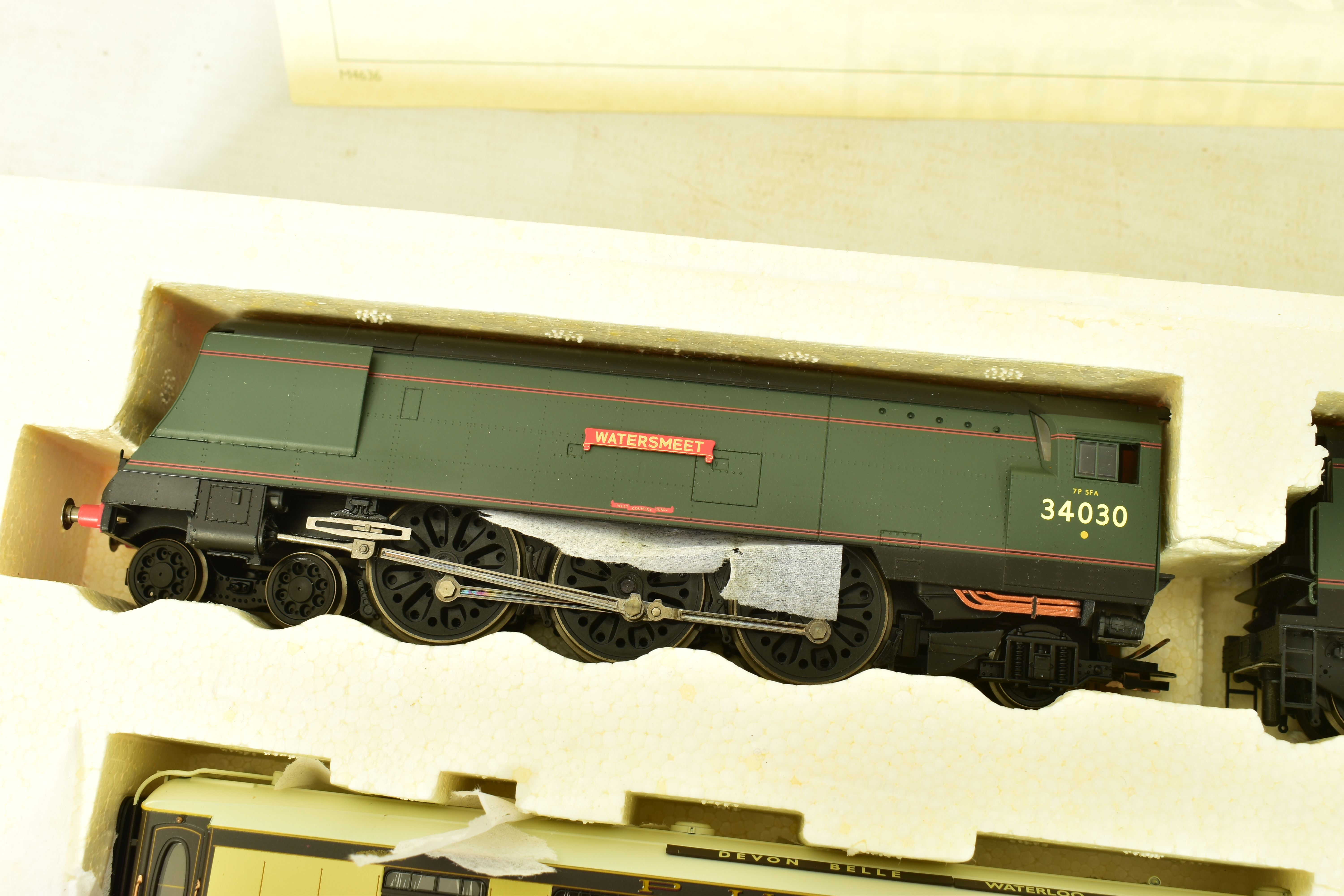 A BOXED HORNBY RAILWAYS OO GAUGE DEVON BELLE LIMITED EDITION GREAT BRITISH TRAIN PACK, No.R2568, - Image 12 of 18