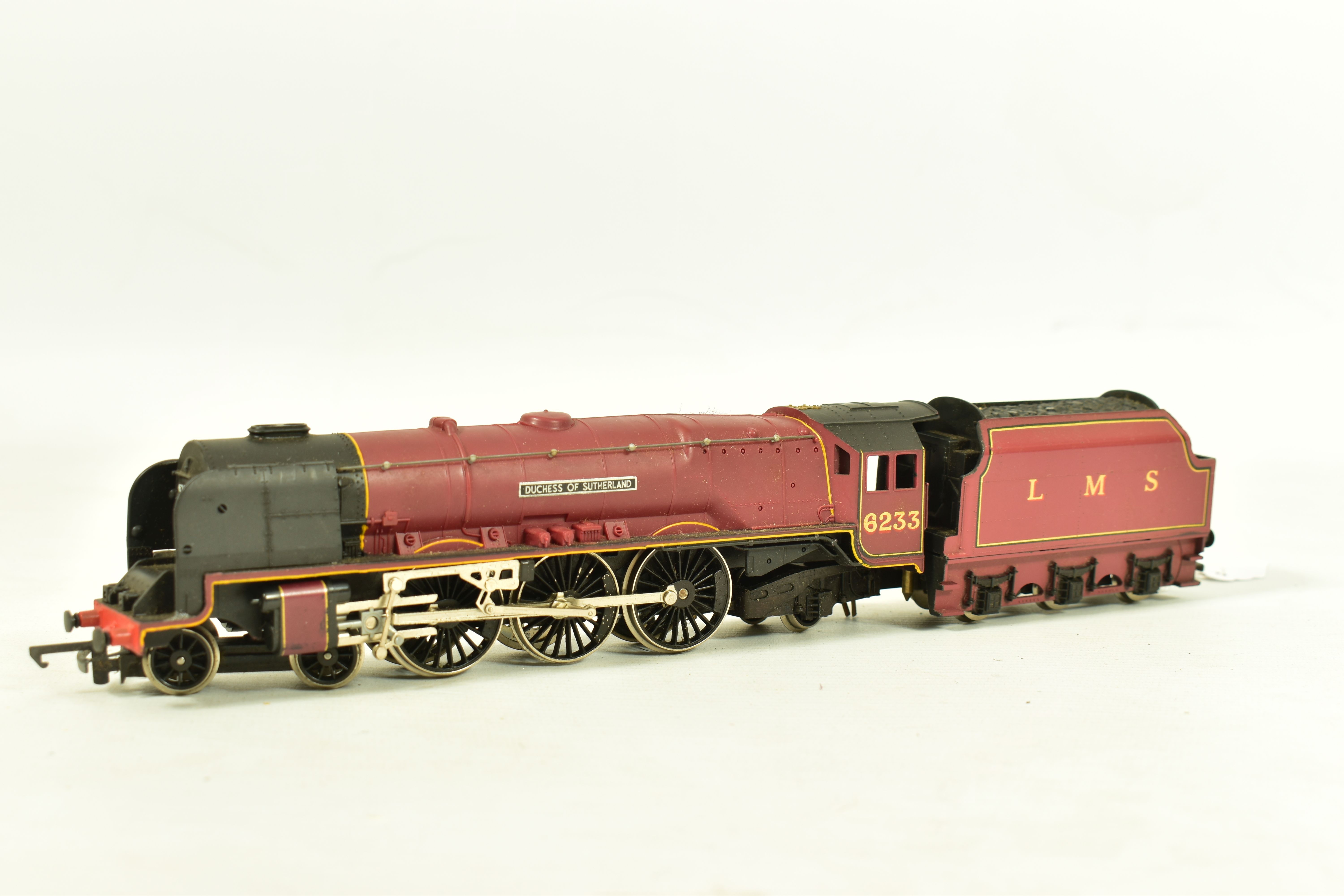 THREE BOXED HORNBY RAILWAYS OO GAUGE DUCHESS CLASS LOCOMOTIVES, 'Duchess of Sutherland' No.6233 ( - Image 12 of 16