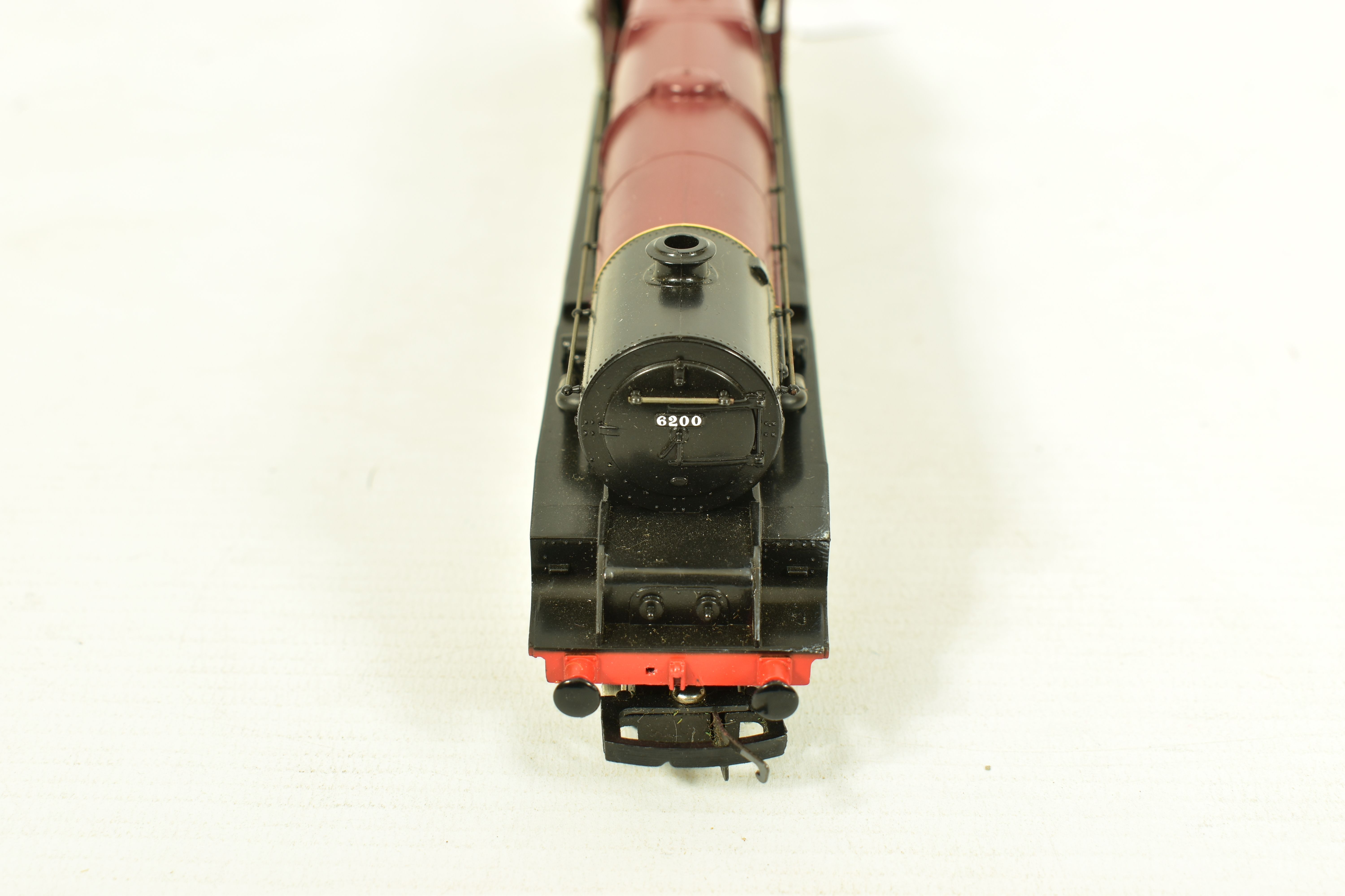 THREE BOXED HORNBY RAILWAYS OO GAUGE PRINCESS AND CORONATION CLASS LOCOMOTIVES, 'The Princess Royal' - Image 4 of 12