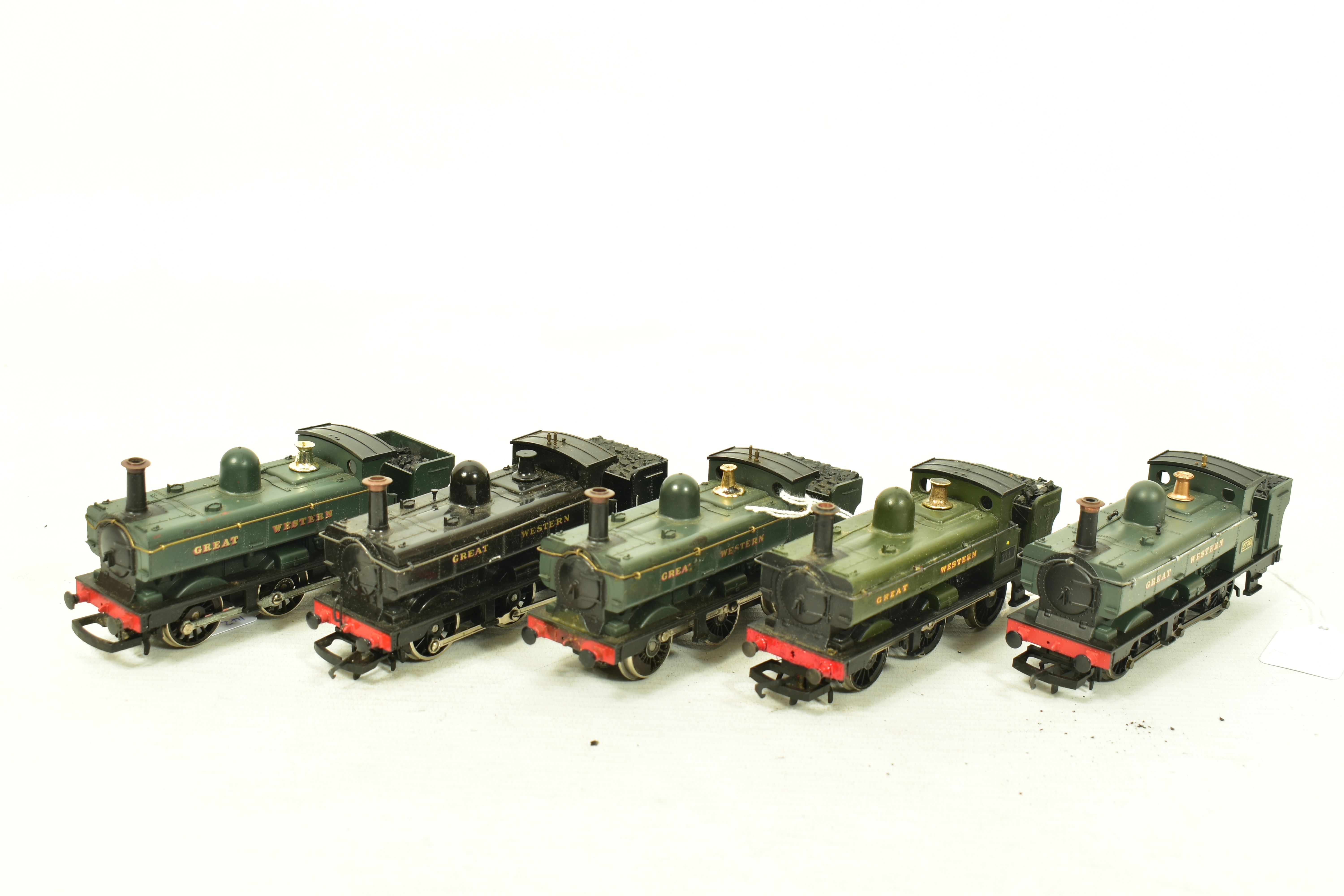 FIVE BOXED HORNBY OO GAUGE G.W.R. CLASS 2721 PANNIER TANK LOCOMOTIVES, No.2730 (R760B), No.2747 (