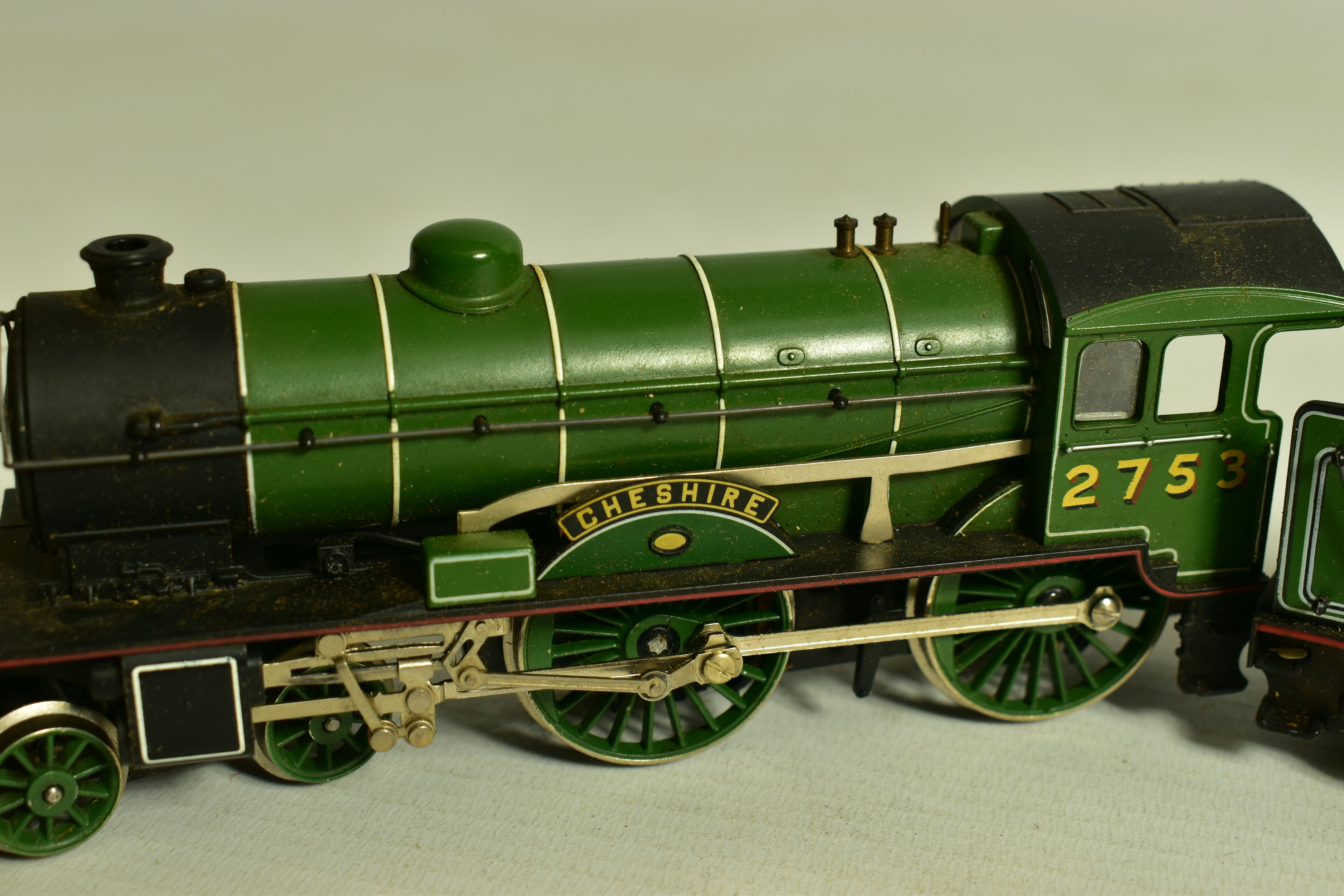 FOUR BOXED HORNBY RAILWAYS OO GAUGE LOCOMOTIVES OF L.N.E.R. ORIGIN, 'Shire/Hunt' class 'Cheshire' - Image 7 of 10