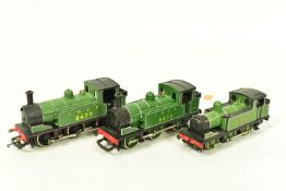 THREE BOXED MAINLINE AND HORNBY OO GAUGE L.N.E.R. TANK LOCOMOTIVES, Mainline class J72, No. 581 (