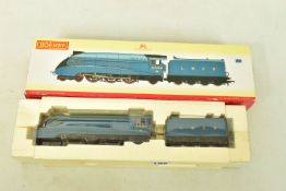 A BOXED HORNBY RAILWAYS OO GAUGE A4 CLASS LOCOMOTIVE AND TENDER, 'Mallard' No.4468, L.N.E.R. blue