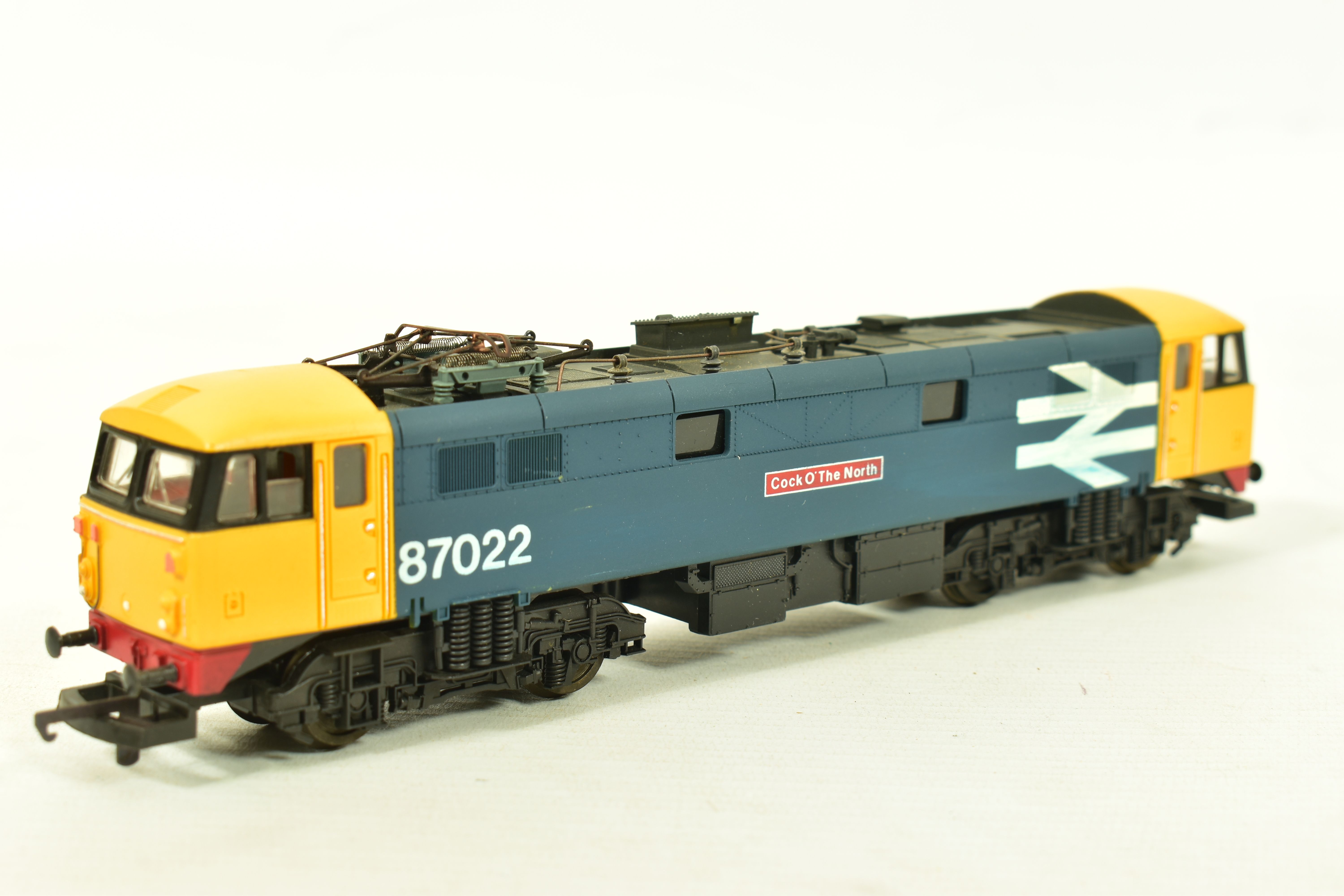 FIVE BOXED LIMA OO GAUGE CLASS 87 LOCOMOTIVES, 'City of Birmingham' No.87 009 (L205195), 'Lord - Image 12 of 17