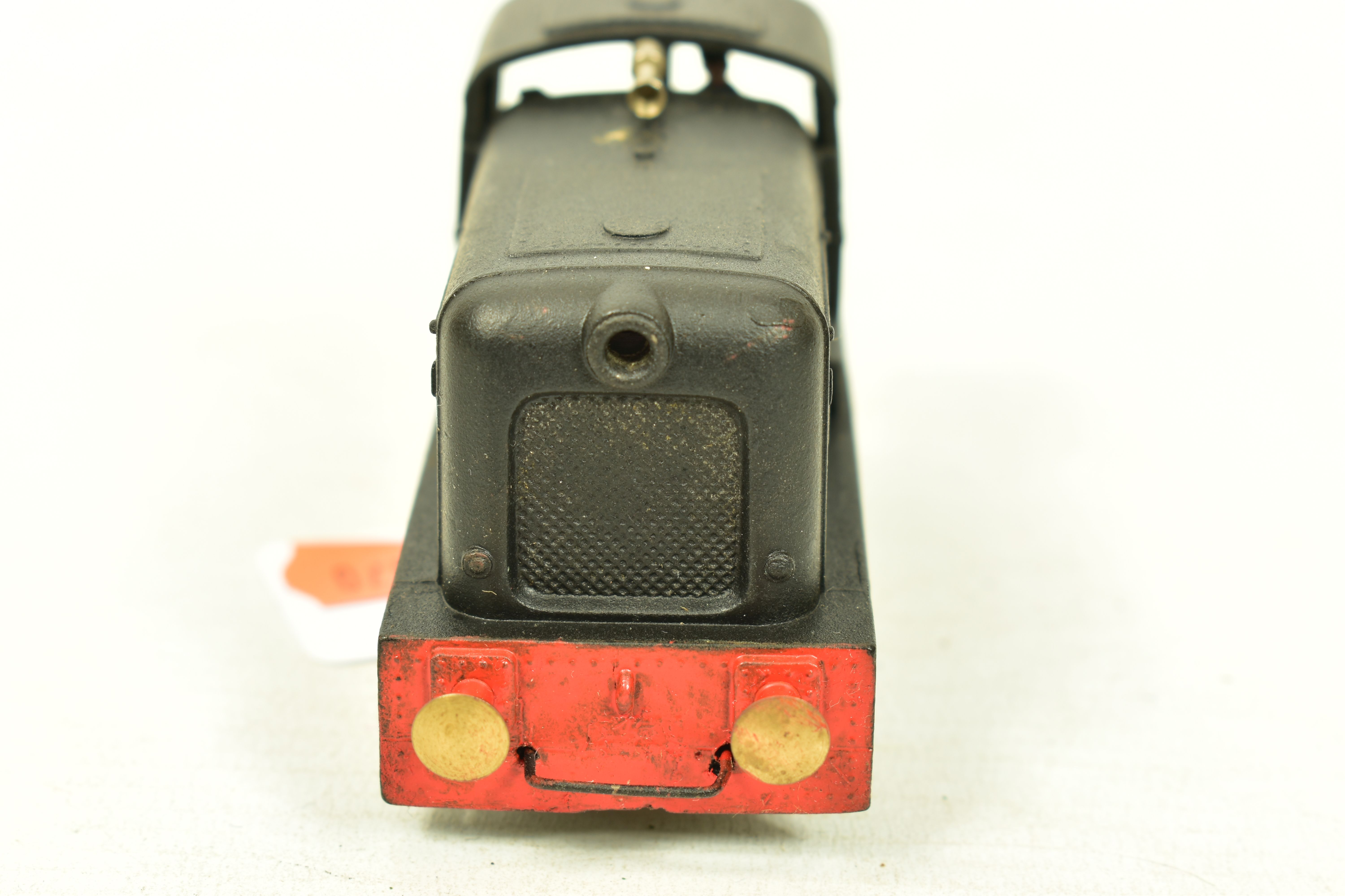 A BOXED TRI-ANG OO GAUGE TWO CAR METRO-CAMMELL D.M.U. SET, motor car No.M79079 and trailer car No. - Image 5 of 11