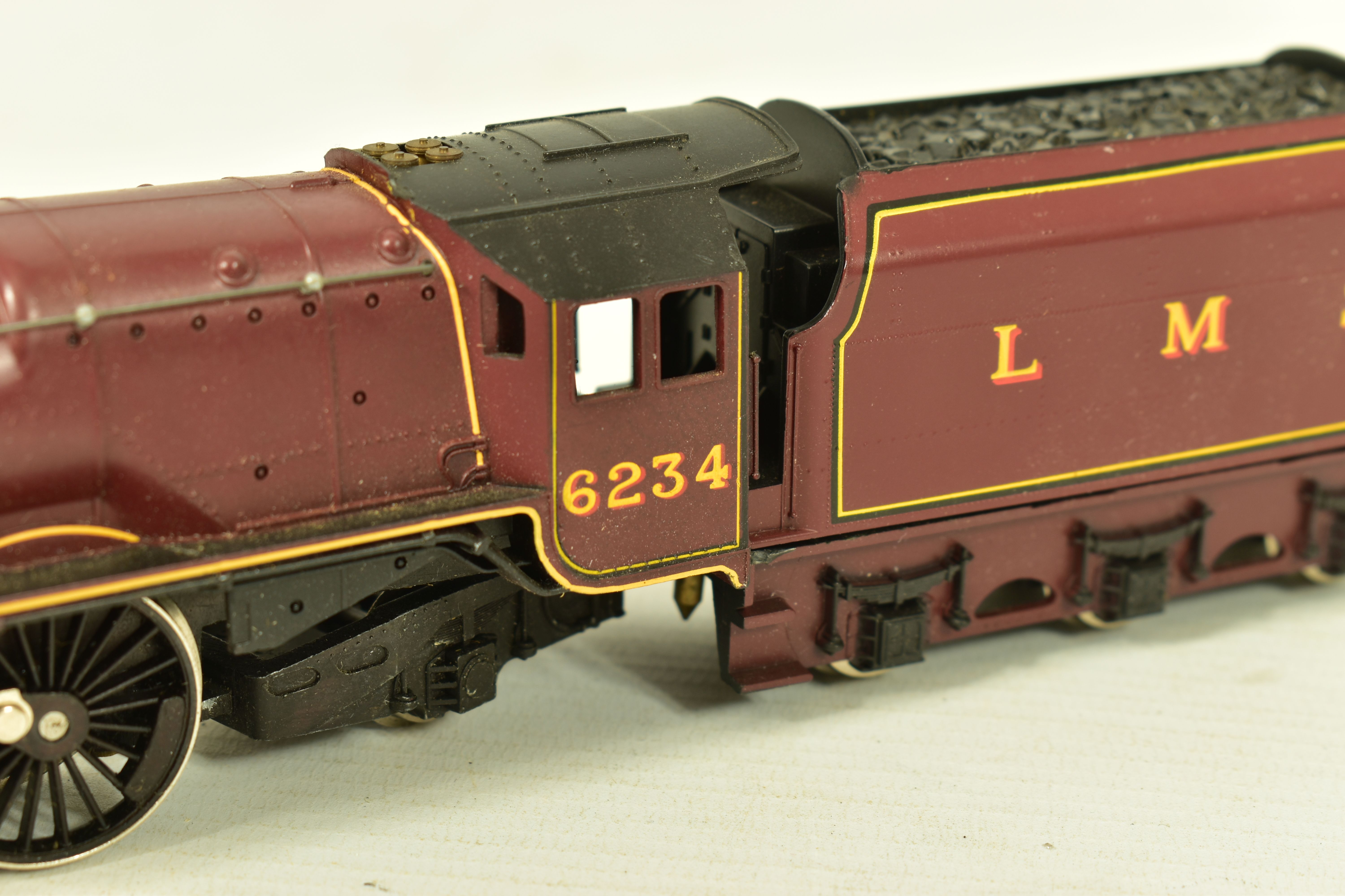 THREE BOXED HORNBY RAILWAYS OO GAUGE DUCHESS CLASS LOCOMOTIVES, 'Duchess of Sutherland' No.6233 ( - Image 4 of 16