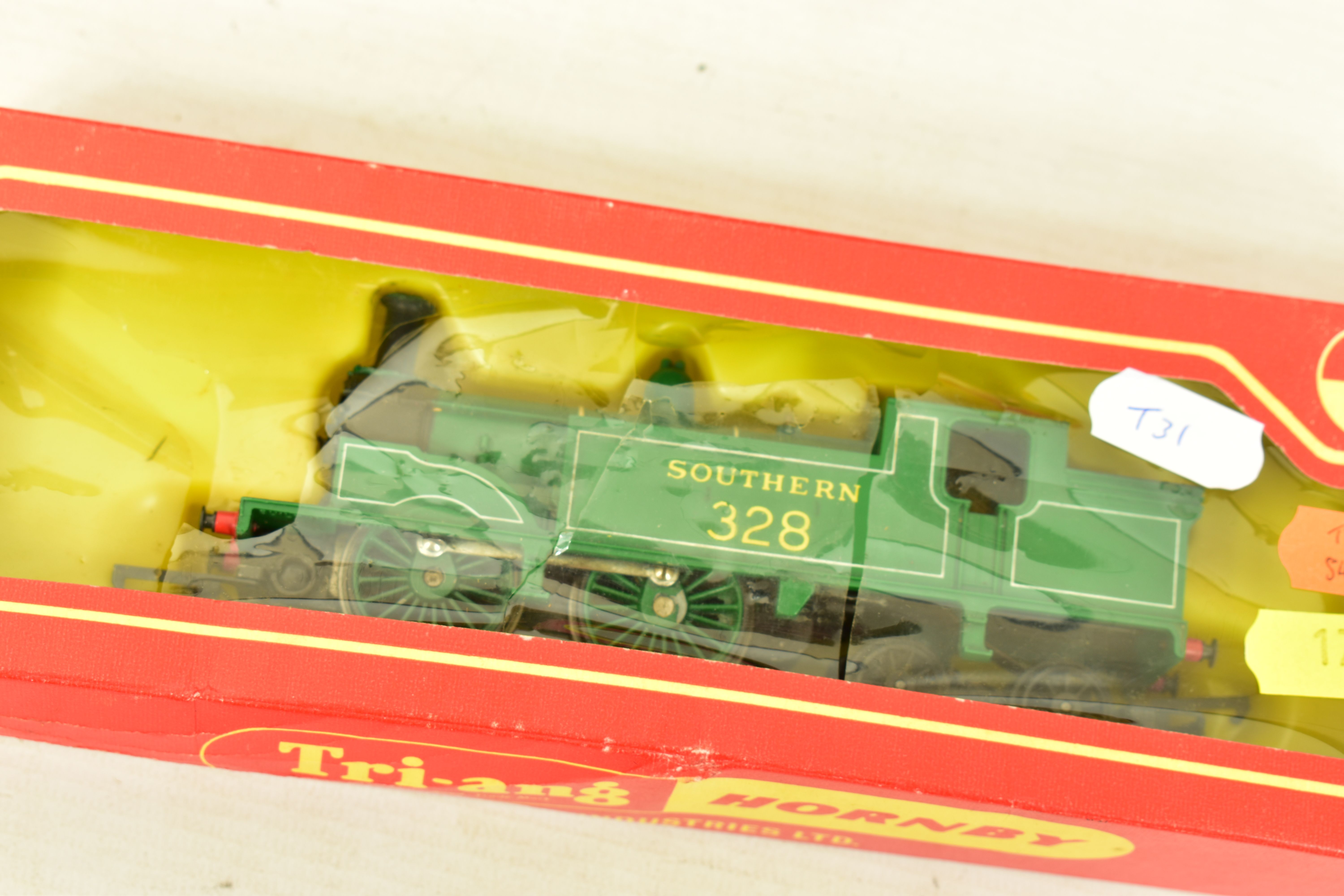 FIVE BOXED TRI-ANG HORNBY AND HORNBY RAILWAYS OO GAUGE LOCOMOTIVES, Tri-ang Hornby class A3 ' - Image 5 of 11