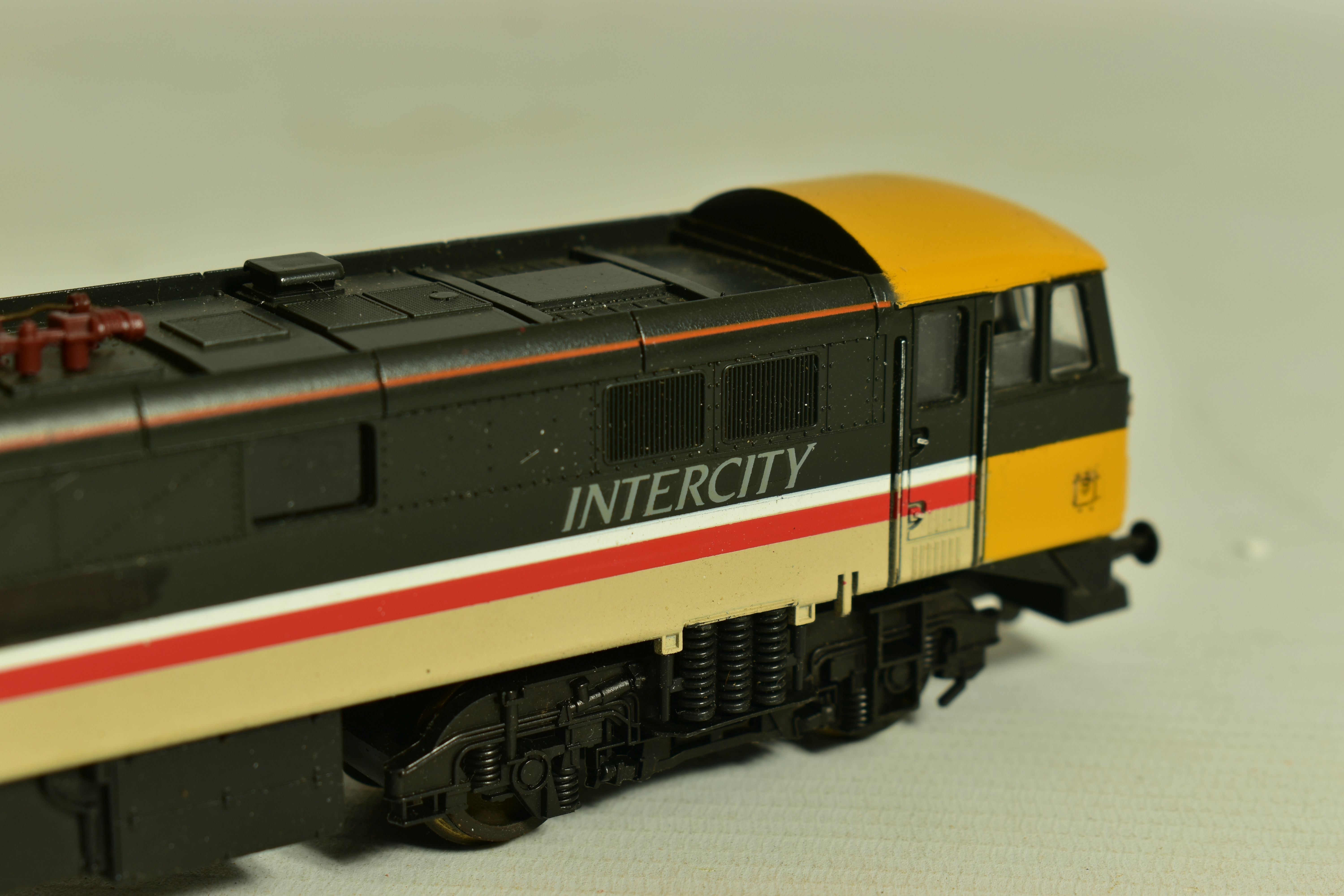 FIVE BOXED LIMA OO GAUGE CLASS 87 LOCOMOTIVES, 'City of Birmingham' No.87 009 (L205195), 'Lord - Image 10 of 17