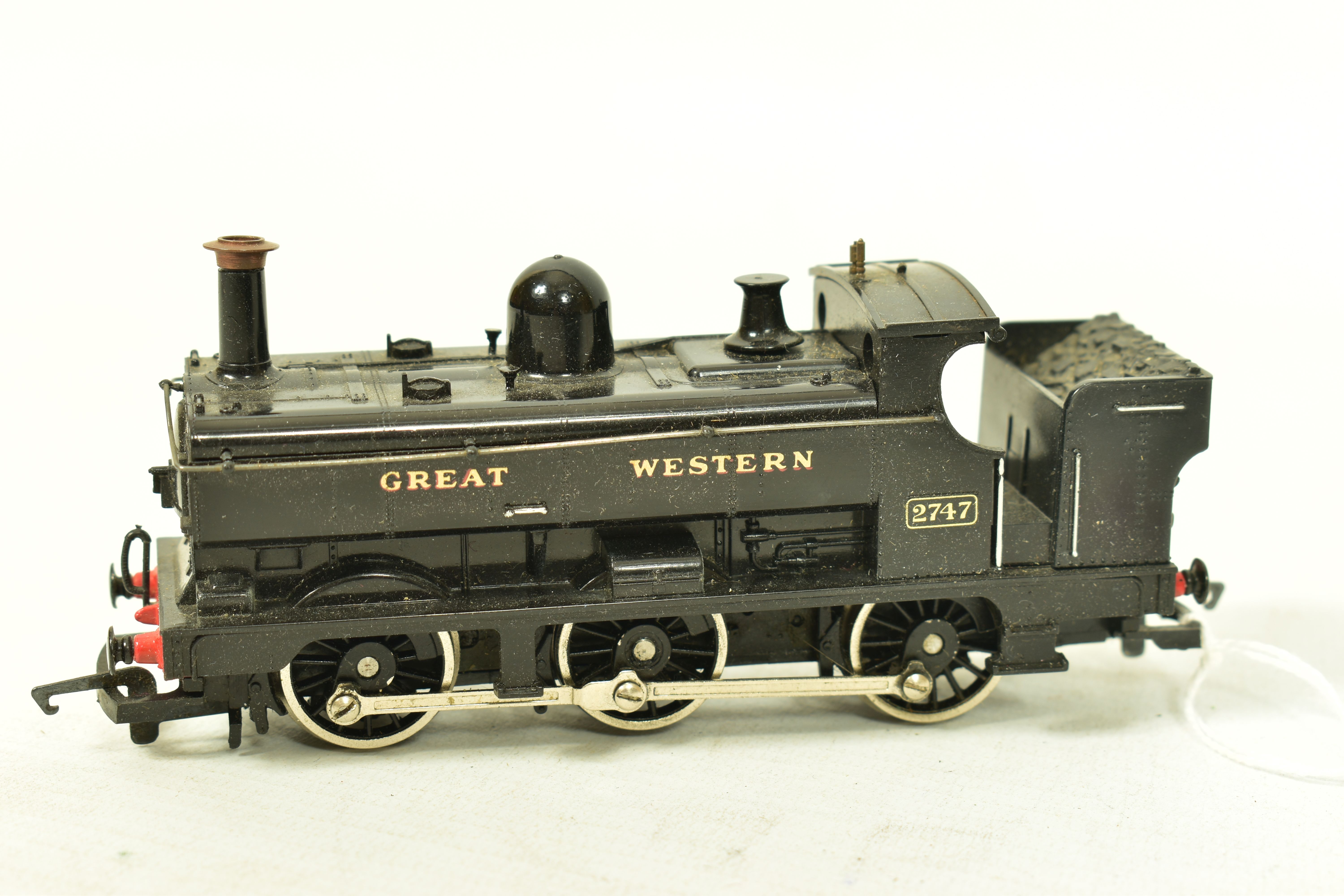 FIVE BOXED HORNBY OO GAUGE G.W.R. CLASS 2721 PANNIER TANK LOCOMOTIVES, No.2730 (R760B), No.2747 ( - Image 3 of 6