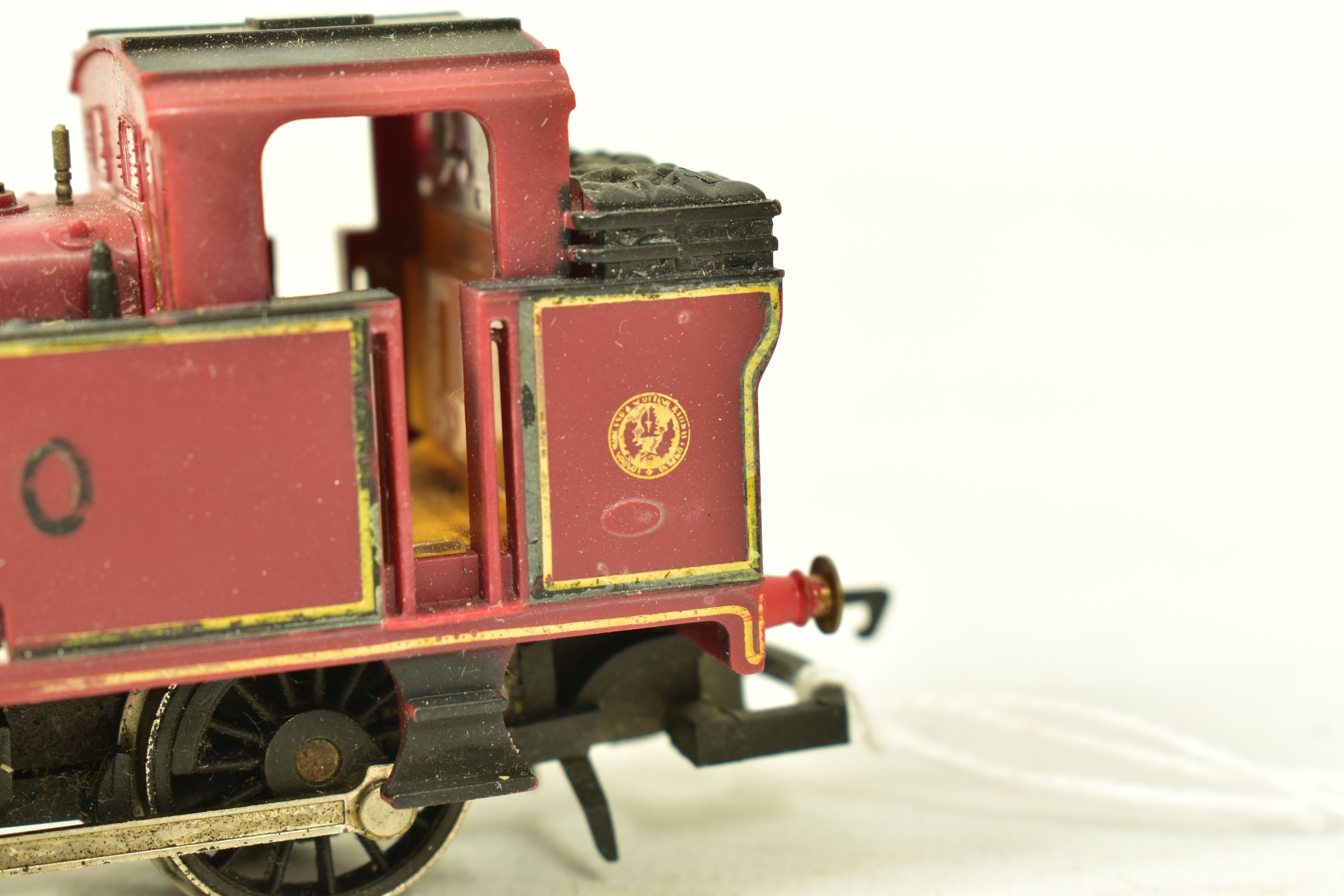 EIGHT BOXED HORNBY OO GAUGE CLASS 3F JINTY TANK LOCOMOTIVES, all are No.16440, L.M.S. lined maroon - Image 13 of 17