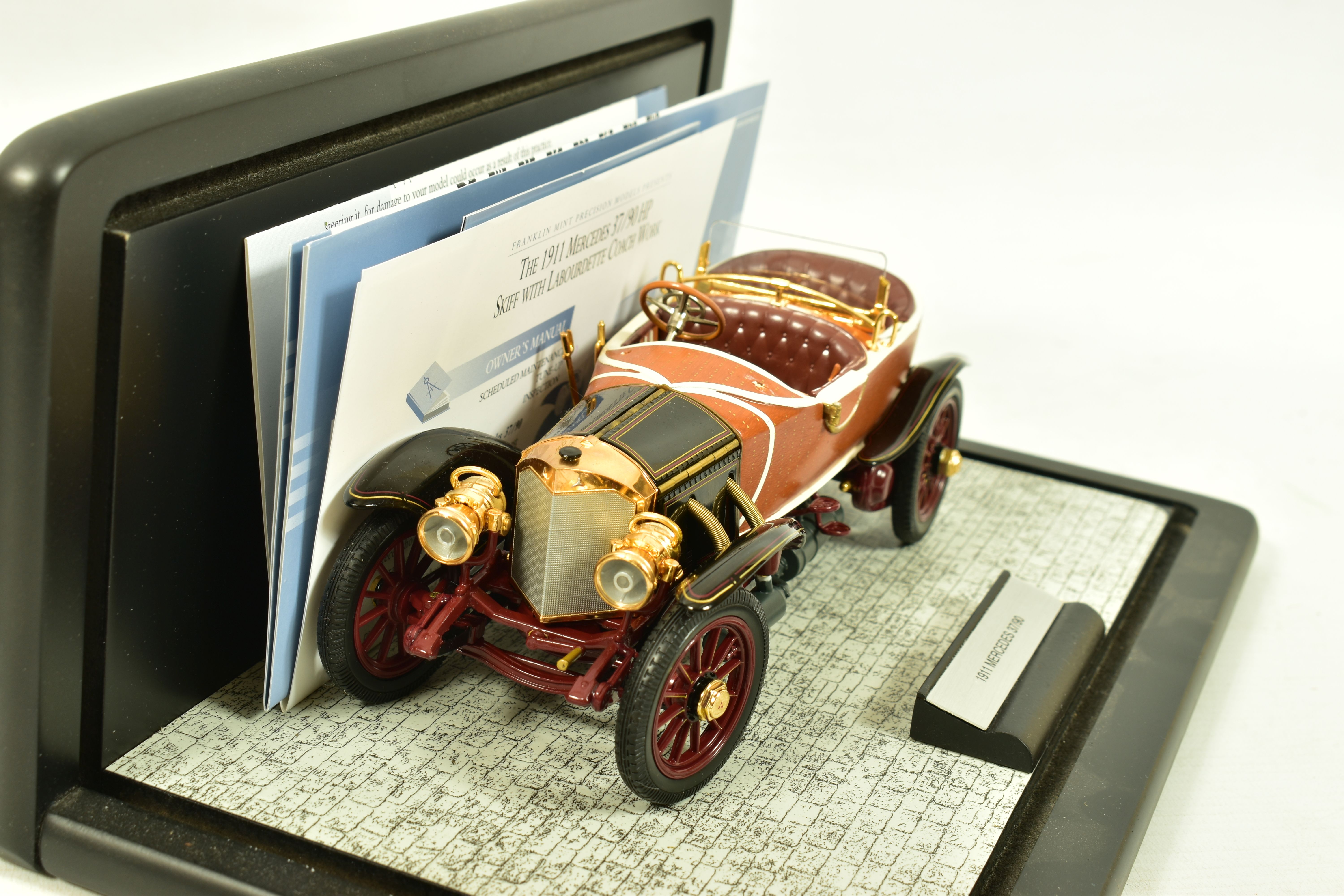 THREE UNBOXED FRANKLIN MINT DIECAST MODELS, 1/24 scale, 1907 Rolls-Royce Silver Ghost, with swing - Image 4 of 11