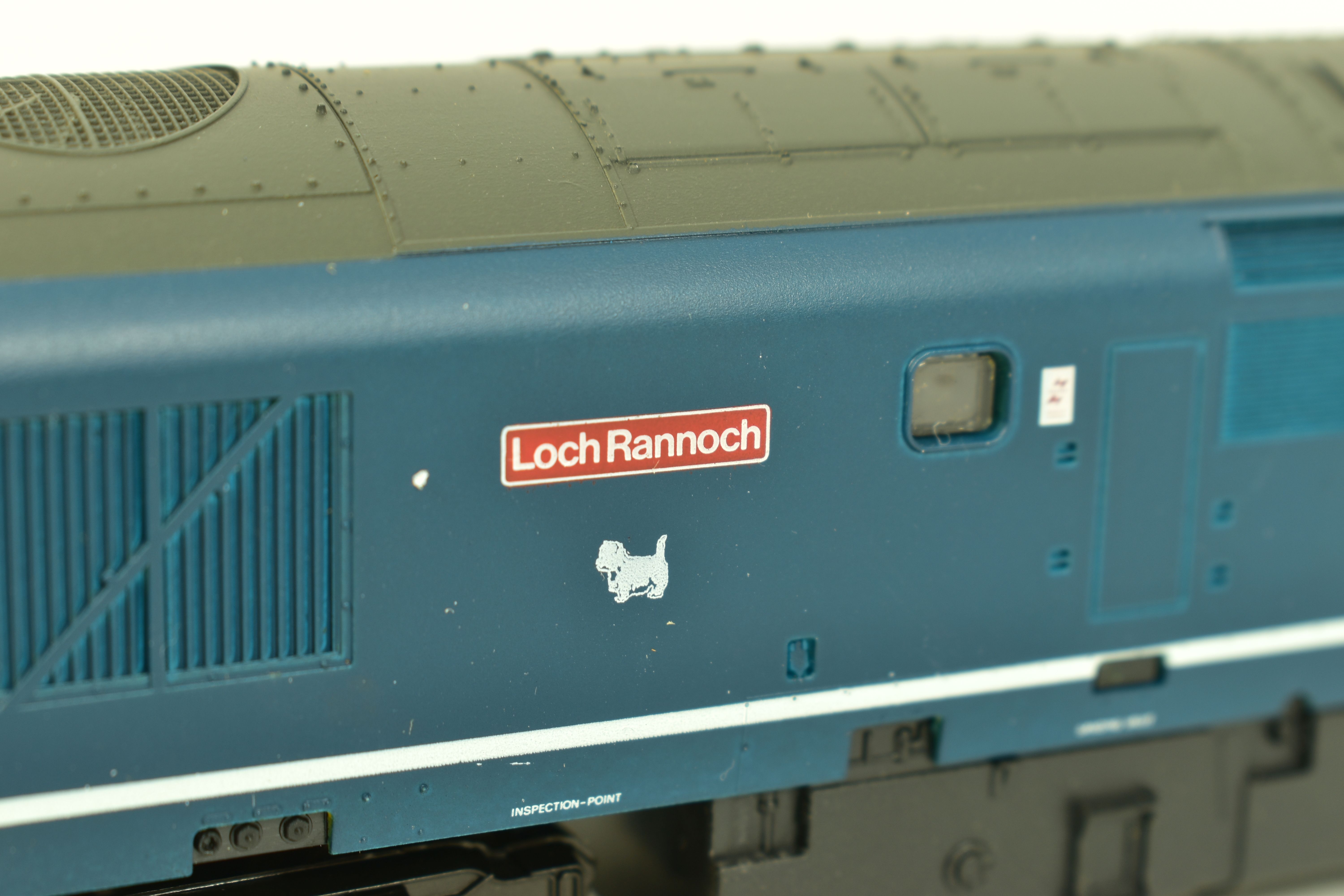 FOUR BOXED LIMA OO GAUGE LOCOMOTIVES, class 33 No.33 025 (L205115), class 37 'Loch Rannoch' No.37 - Image 8 of 11