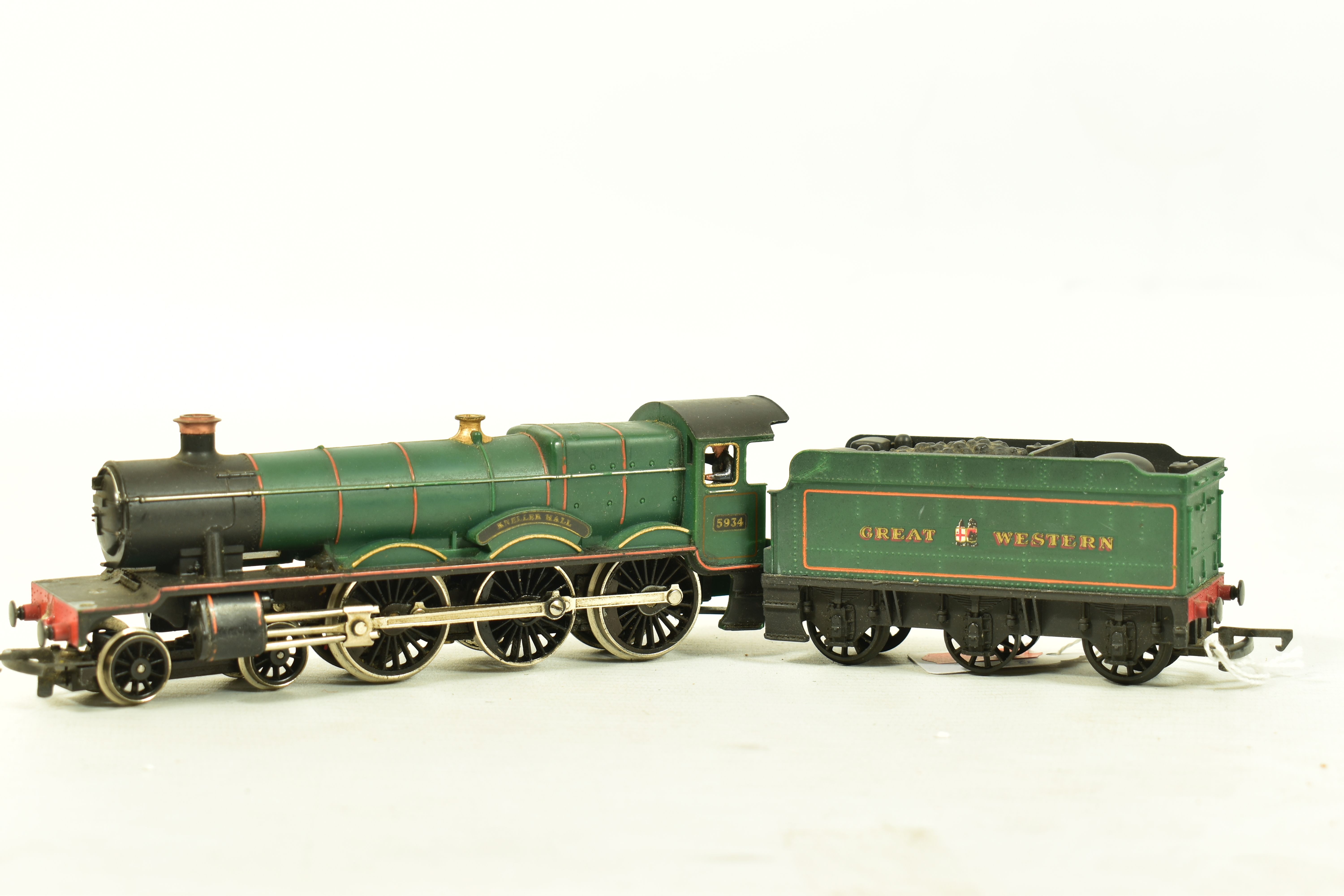 FOUR BOXED HORNBY RAILWAYS OO GAUGE HALL CLASS LOCOMOTIVES, 'Kneller Hall' No.5934, G.W.R. green - Image 5 of 13