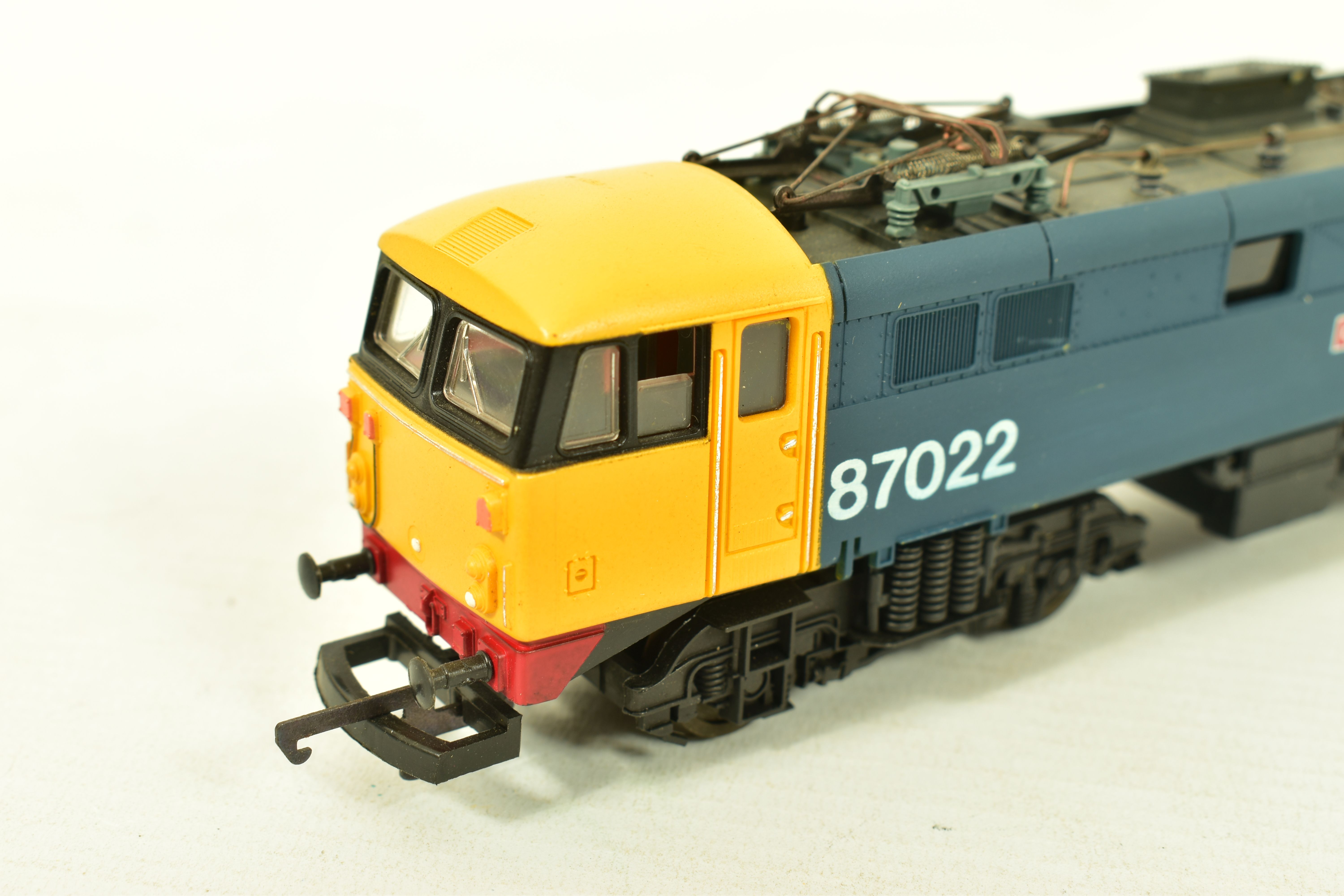 FIVE BOXED LIMA OO GAUGE CLASS 87 LOCOMOTIVES, 'City of Birmingham' No.87 009 (L205195), 'Lord - Image 14 of 17