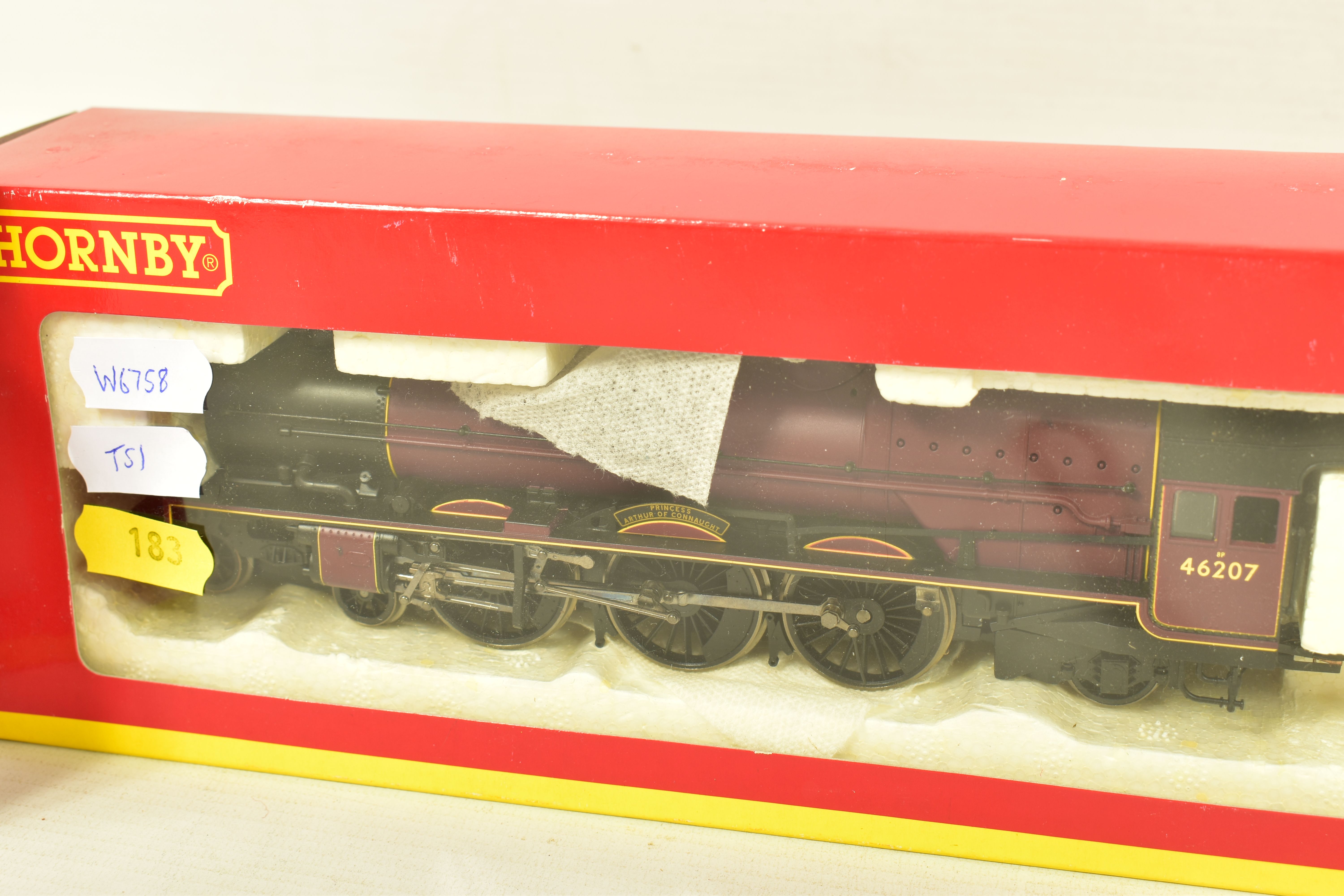 FOUR BOXED HORNBY RAILWAYS OO GAUGE L.M.S. LOCOMOTIVES, Royal Scot class 'The Green Howards' No. - Image 12 of 16