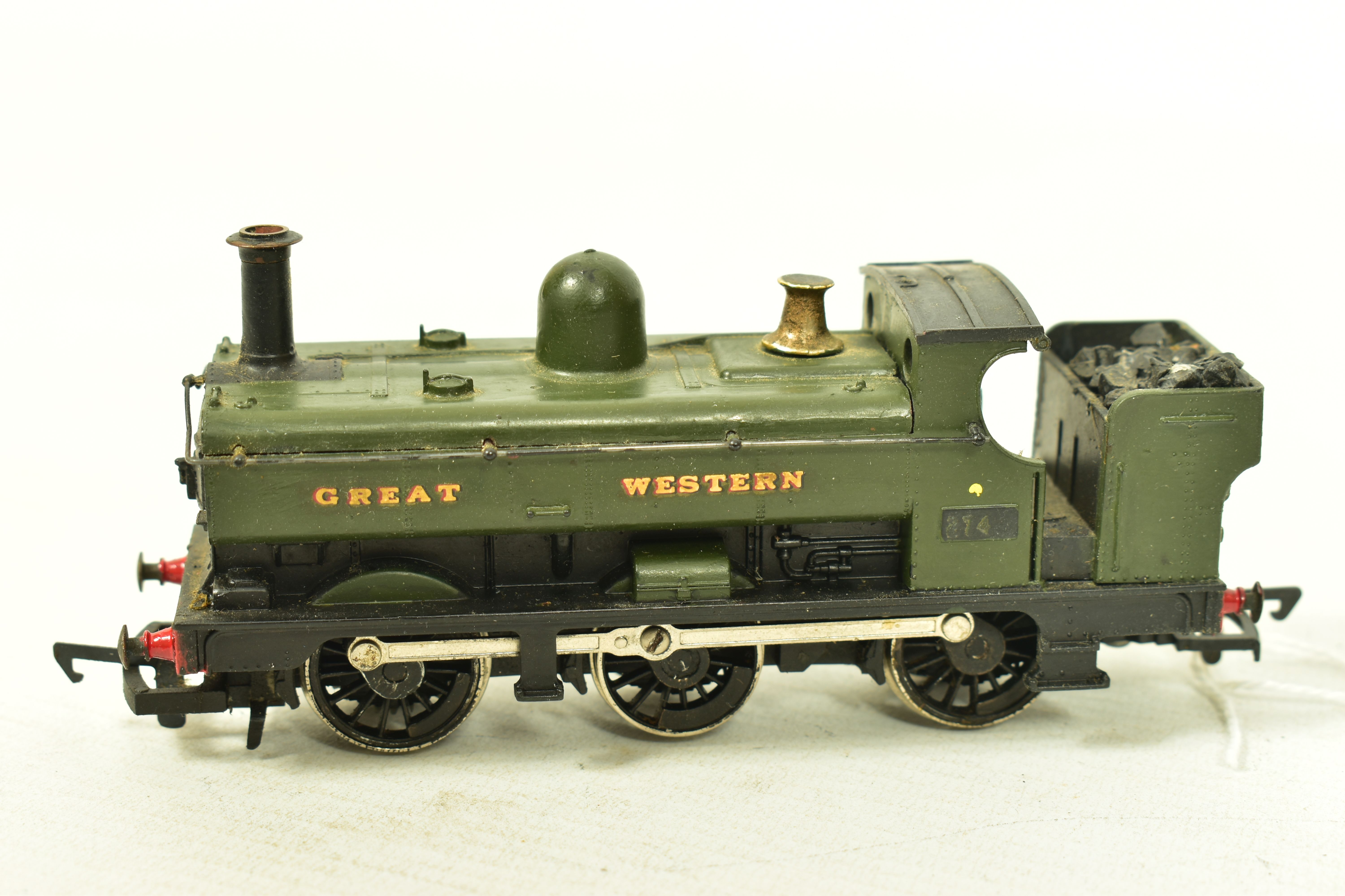 FIVE BOXED HORNBY OO GAUGE G.W.R. CLASS 2721 PANNIER TANK LOCOMOTIVES, No.2730 (R760B), No.2747 ( - Image 5 of 6