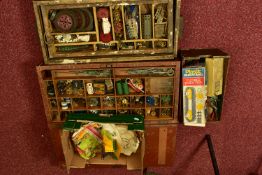 A LARGE COLLECTION ON VINTAGE MECCANO AND BUILD TOOLS, many fitted into two large lidded wooden