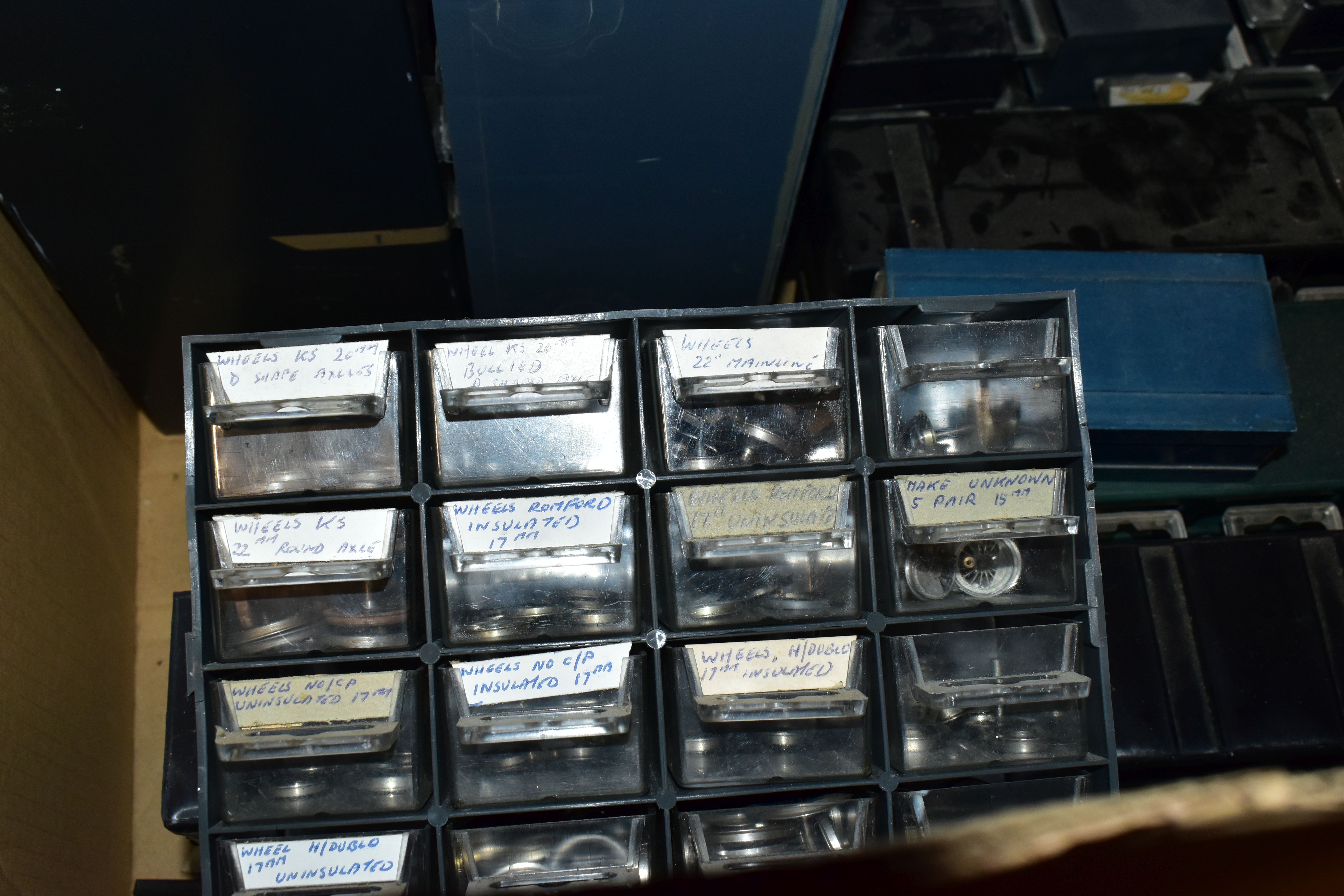 A VERY LARGE QUANTITY OF MODEL RAILWAY LOCOMOTIVE SPARE PARTS, ACCESSORIES AND TOOLS ETC., - Image 15 of 23