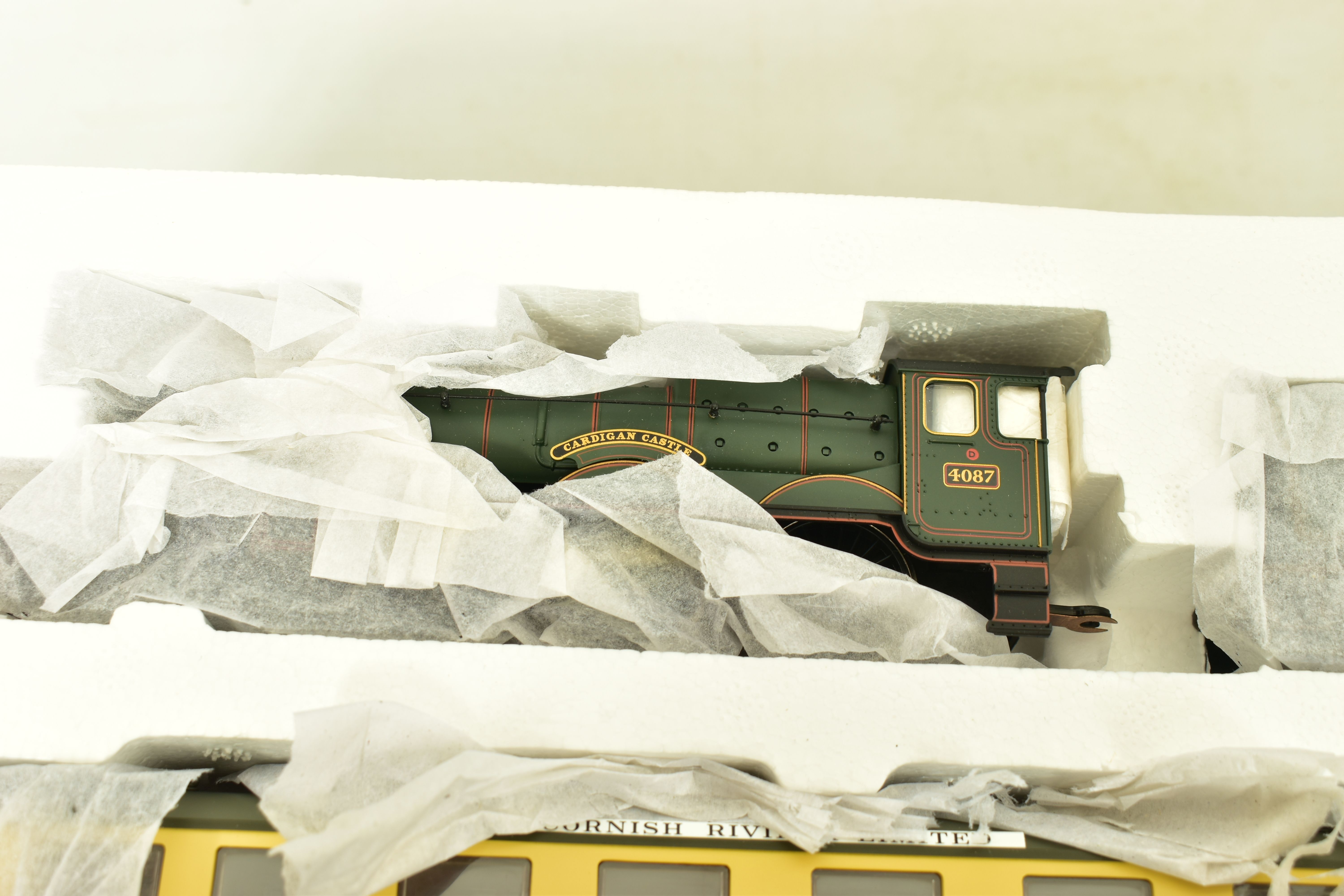 A BOXED HORNBY RAILWAYS OO GAUGE THE CORNISH RIVIERA EXPRESS SPECIAL EDITION TRAIN SET, No.R1102, - Image 4 of 6