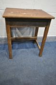 AN EARLY 20TH CENTURY OAK SINGLE SCHOOL DESK, with hinged lid, on block legs united buy