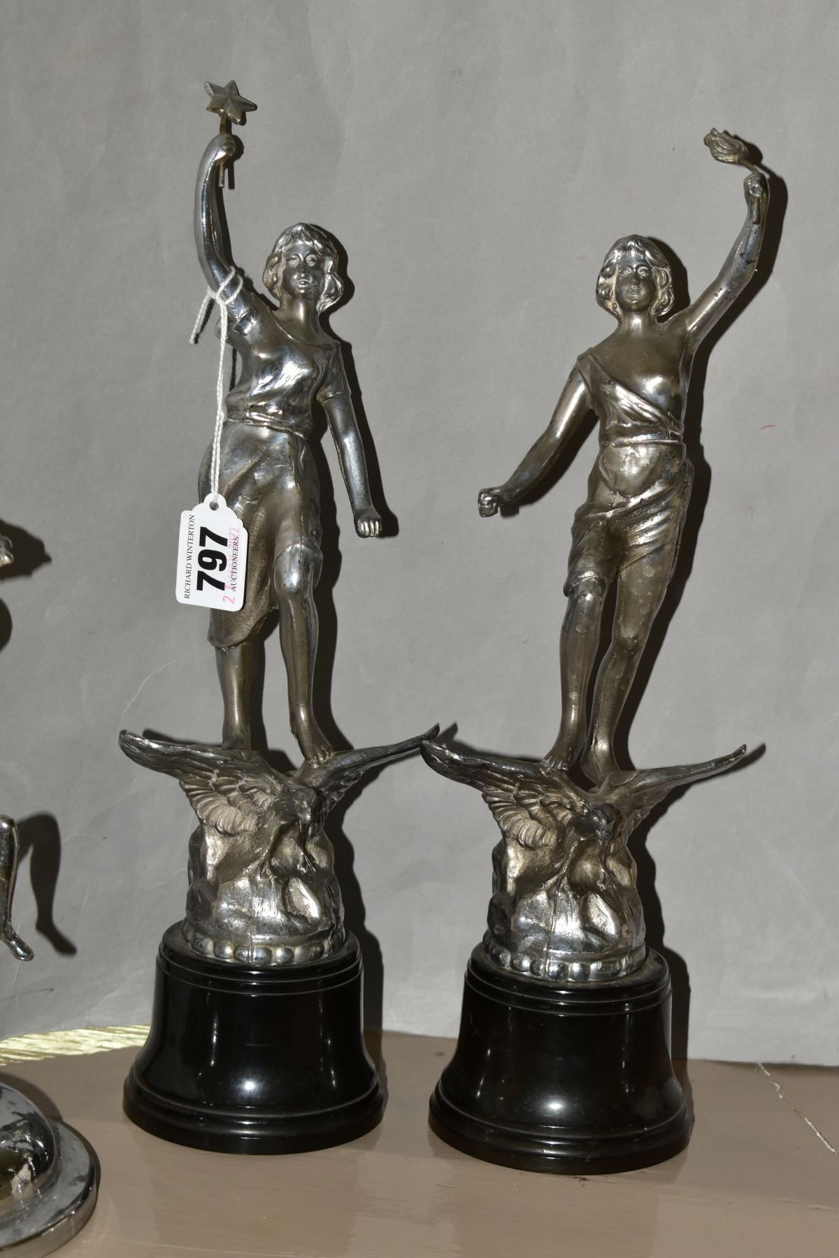 A PAIR OF ART DECO CHROME FIGURES, with a pair of Art Deco chrome candle holders, the chrome figures - Bild 4 aus 7