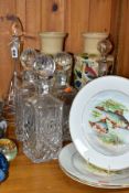 A SMALL QUANTITY OF LATE 19TH AND 20TH CENTURY GLASSWARE AND CERAMICS, to comprising a late