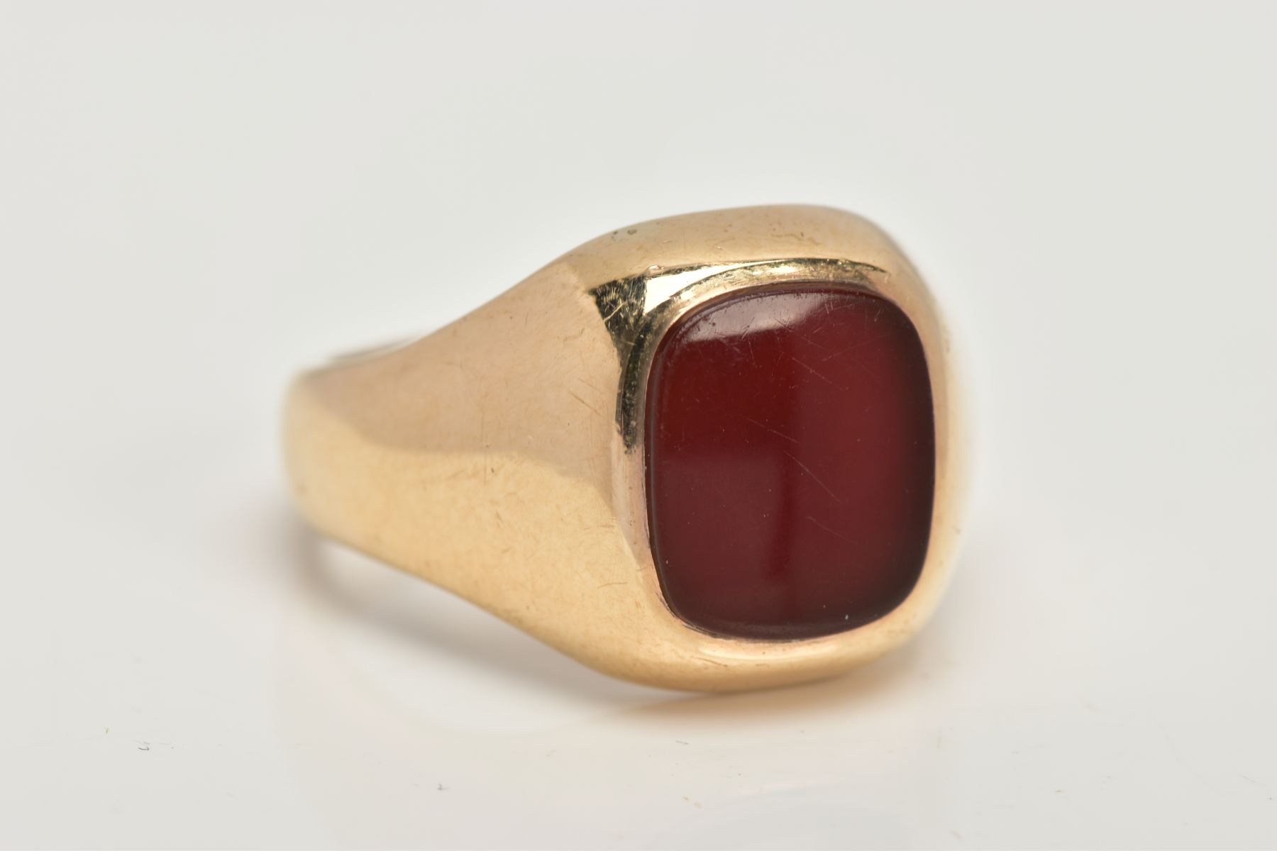 A 9CT GOLD HEAVY SIGNET RING, a rounded square carnelian inlayed in a substantial yellow gold mount, - Image 4 of 4