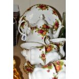 A TWENTY TWO PIECE ROYAL ALBERT OLD COUNTRY ROSES TEA SET, comprising a handled cake plate, a