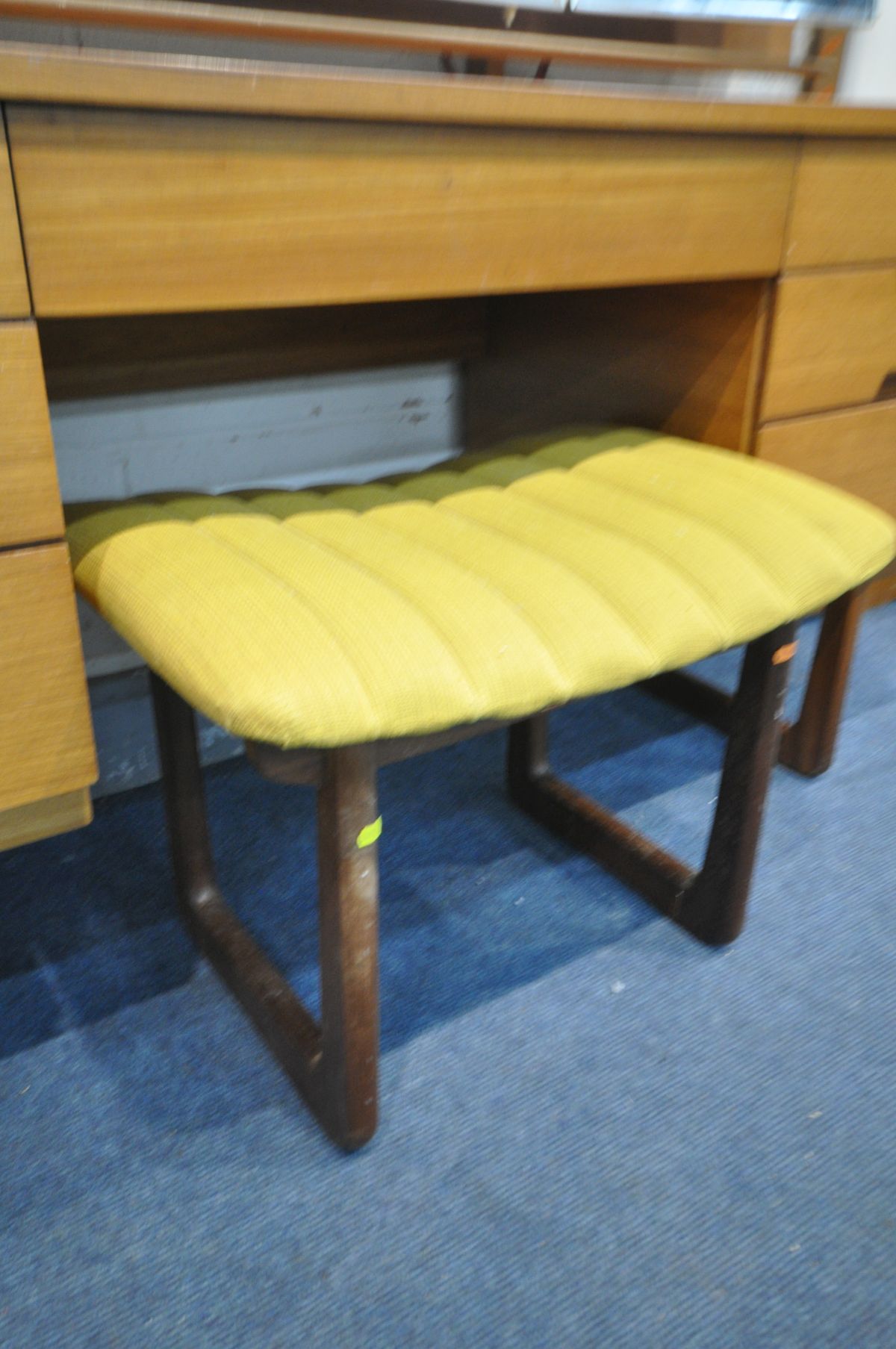 A UNIFLEX FIVE PIECE TEAK DRESSING TABLE, with a plywood back enclosing triple mirrors and seven - Image 5 of 7