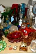 A GROUP OF COLOURED GLASSWARES, to include a Dartington Crystal aqua daisy bottle vase, bud vases,