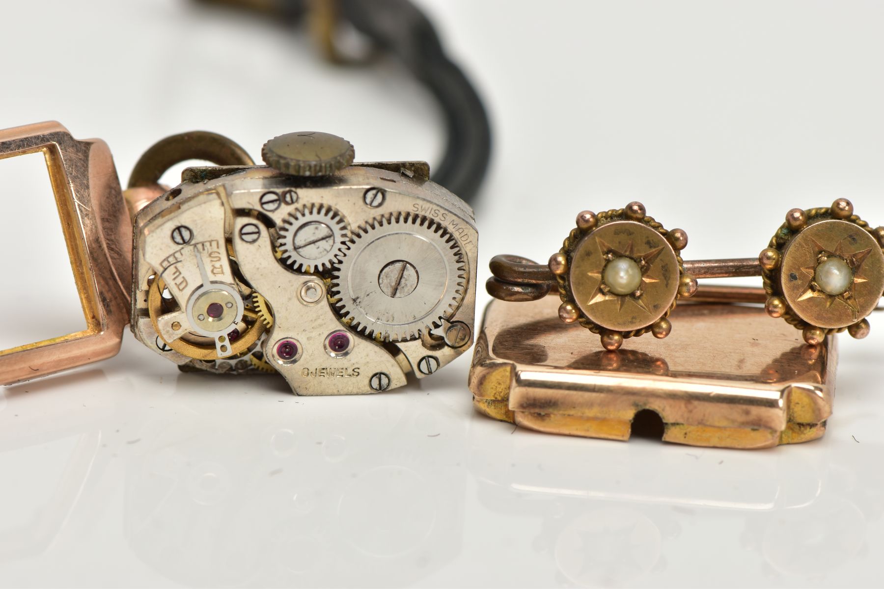 A 9CT GOLD LADIES WRISTWATCH AND LATE 19TH CENTURY BAR BROOCH, a rectangular gold cased ladies - Image 3 of 4