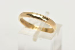 A 9CT GOLD BAND RING, plain polished yellow gold, approximate width 3mm, hallmarked 9ct Birmingham