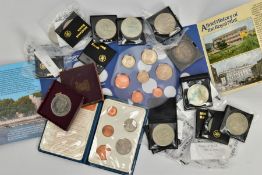A BAG OF COINS AND COMMEMORATIVES, to include a British first decimal coin set, a 'United Kingdom