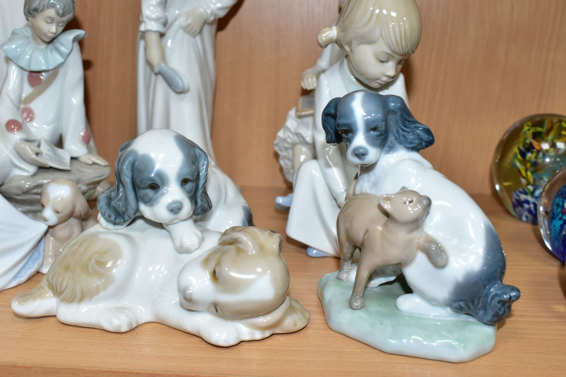 EIGHT NAO PORCELAIN FIGURES OF CHILDREN AND ANIMALS, including a girl in a nightdress covering a - Image 2 of 7