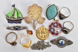 BROOCHES, RINGS AND PENDANTS, to include a white metal and delft set brooch unmarked, a white