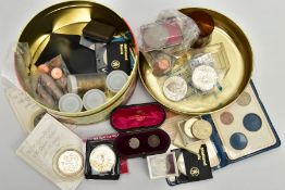 A SMALL CAKE TIN OF COINS AND COMMEMORATIVES, to include: victorian and later silver coinage, an