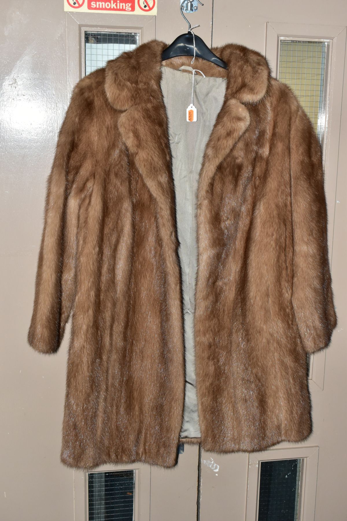 THREE LADIES FUR COATS, A SQUIRREL FUR STOLE, THREE BOXES OF TABLE LINEN, ETC, including a three - Image 10 of 10