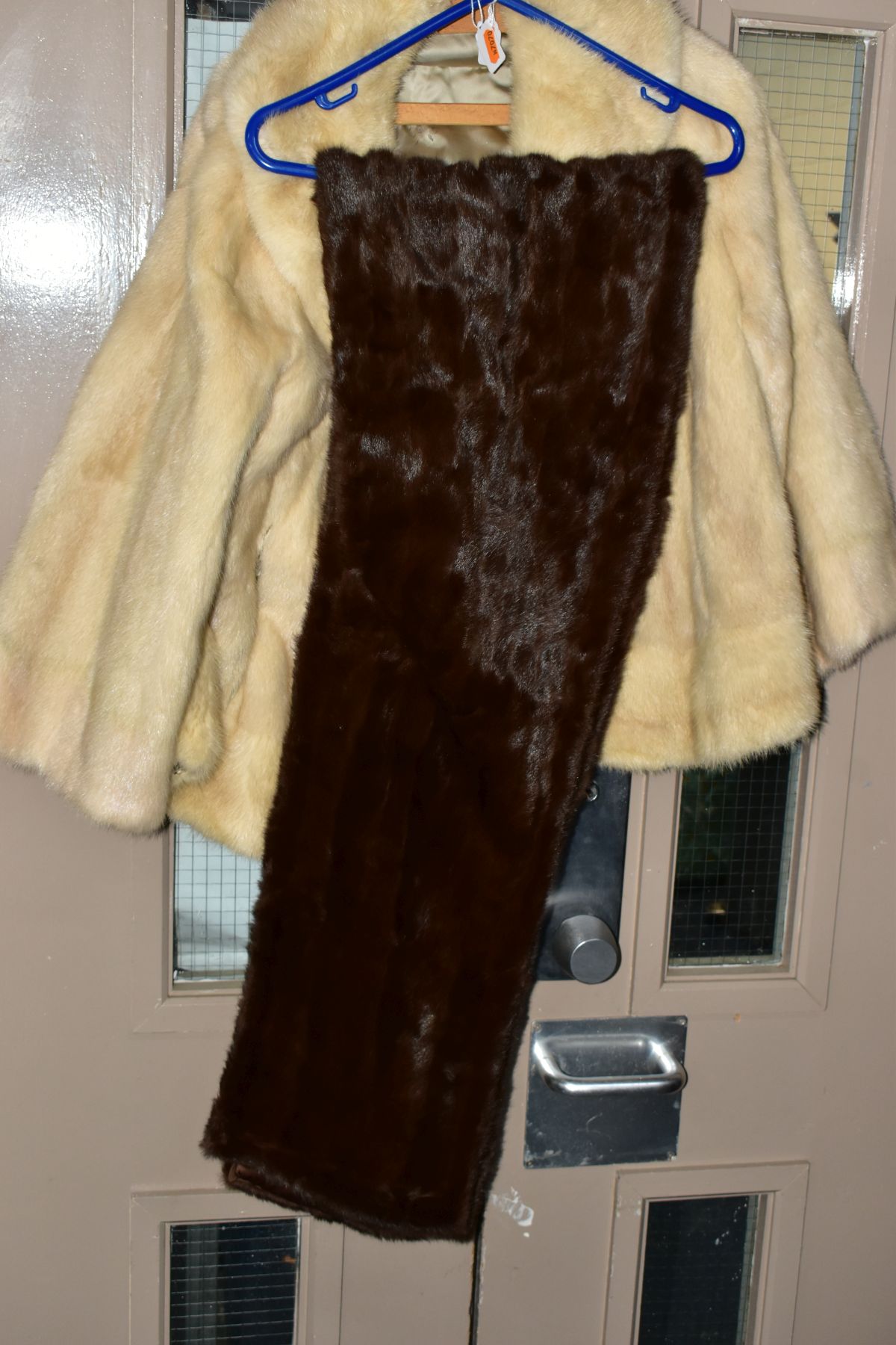 THREE LADIES FUR COATS, A SQUIRREL FUR STOLE, THREE BOXES OF TABLE LINEN, ETC, including a three - Image 9 of 10