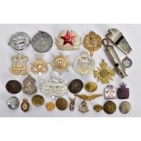 A BOX CONTAINING MILITARY BUTTONS, CAP BADGES, ARP PIN BADGE, to also include WVS Civil Defence