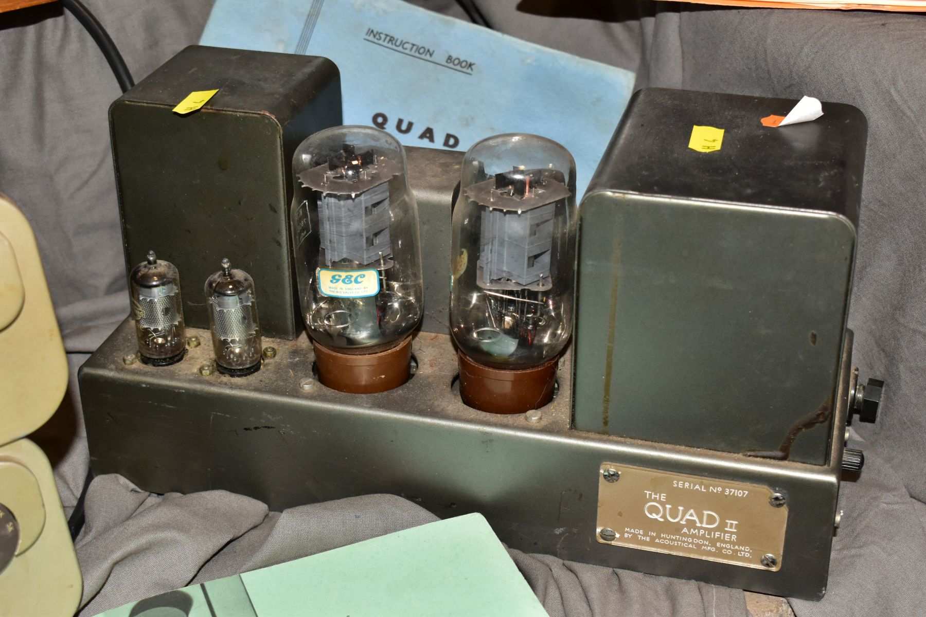 QUAD AND LEAK HI FI EQUIPMENT comprising of two The Quad ll Monoblock Valve amplifiers, a Quad 22 - Image 4 of 19