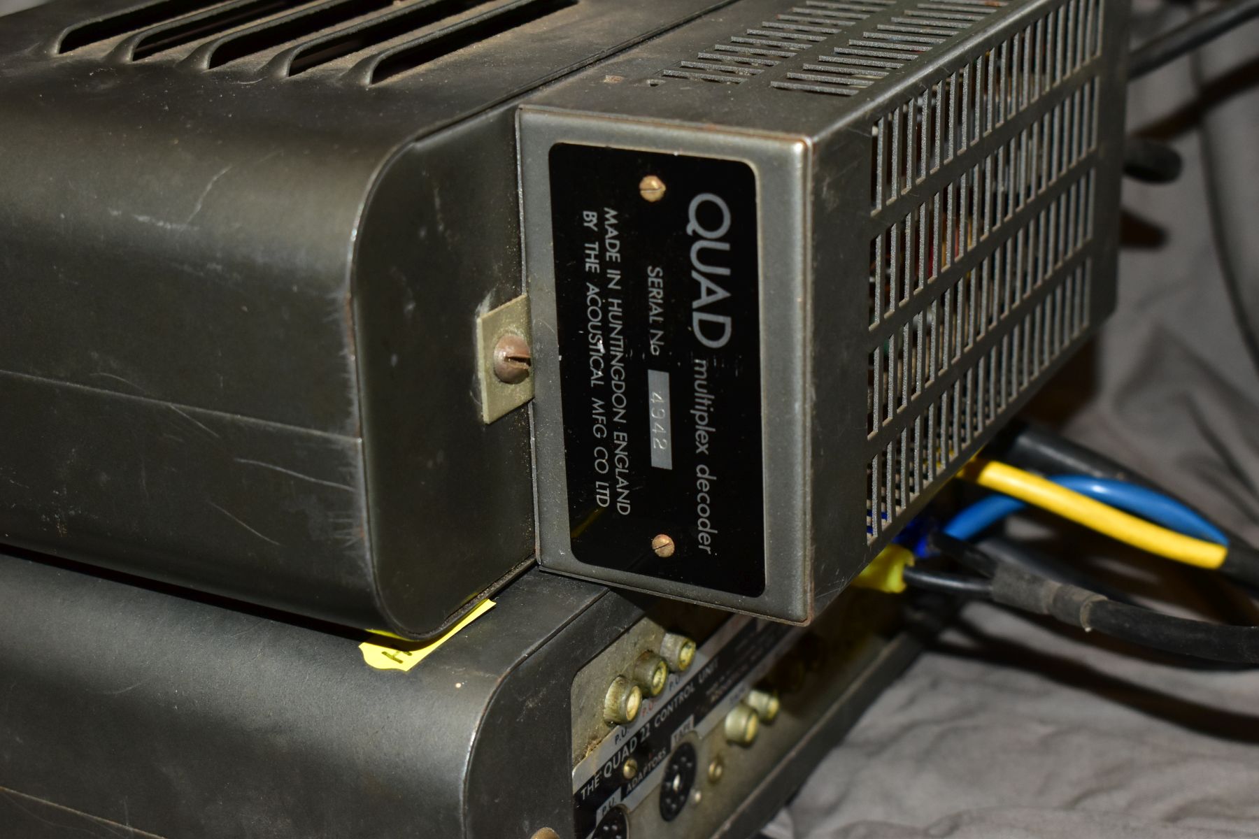 QUAD AND LEAK HI FI EQUIPMENT comprising of two The Quad ll Monoblock Valve amplifiers, a Quad 22 - Image 14 of 19